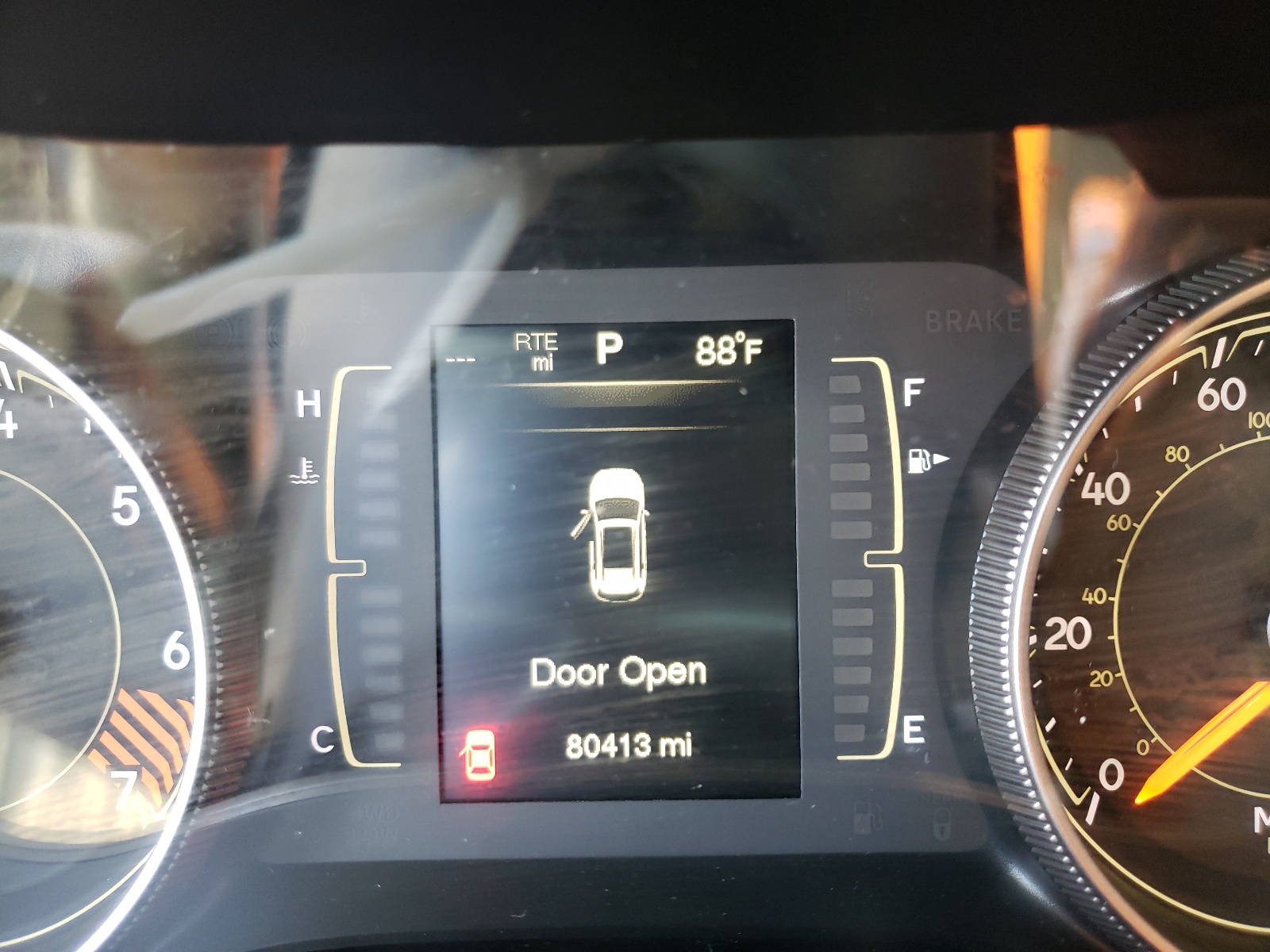 Photo 8 from auction – 2015 JEEP CHEROKEE L with VIN 1C4PJLCB0FW723119