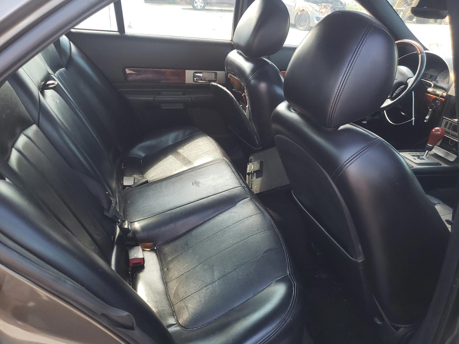 Photo 6 from auction – 2003 LINCOLN LS with VIN 1LNHM87A83Y688688