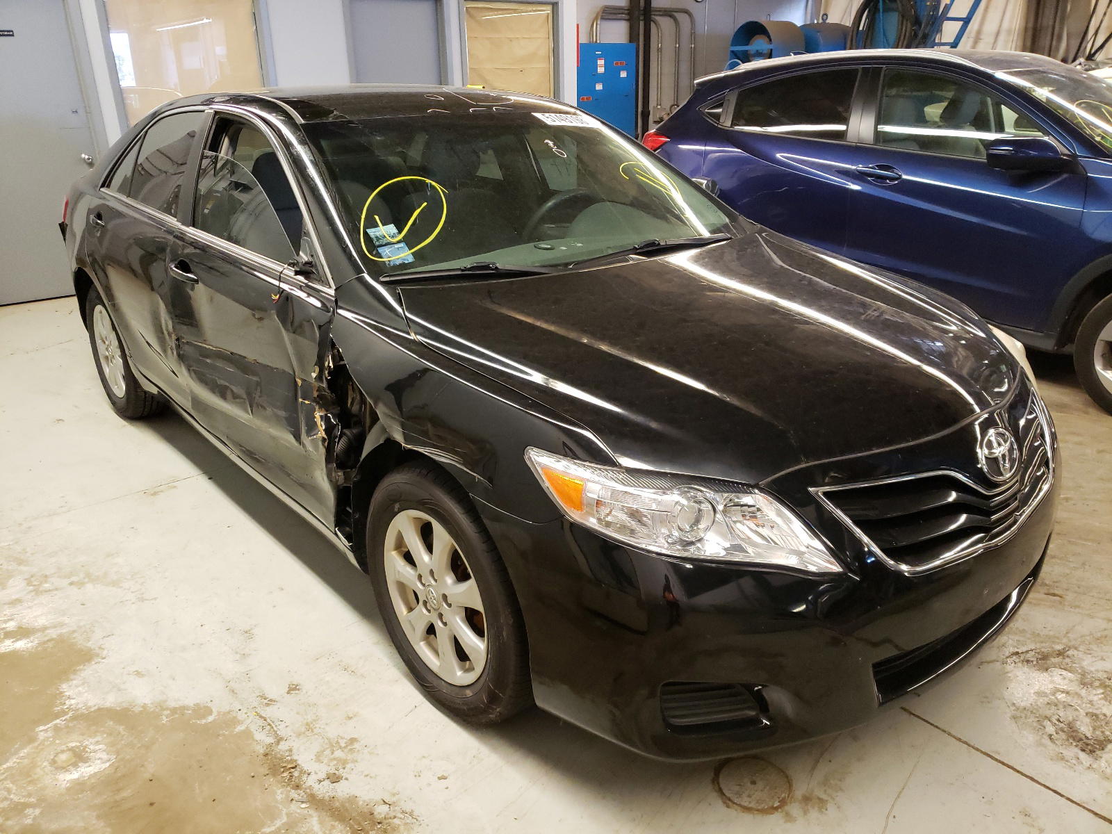 TOYOTA CAMRY BASE 2011 with VIN 4T4BF3EKXBR187196 - Photo from auction