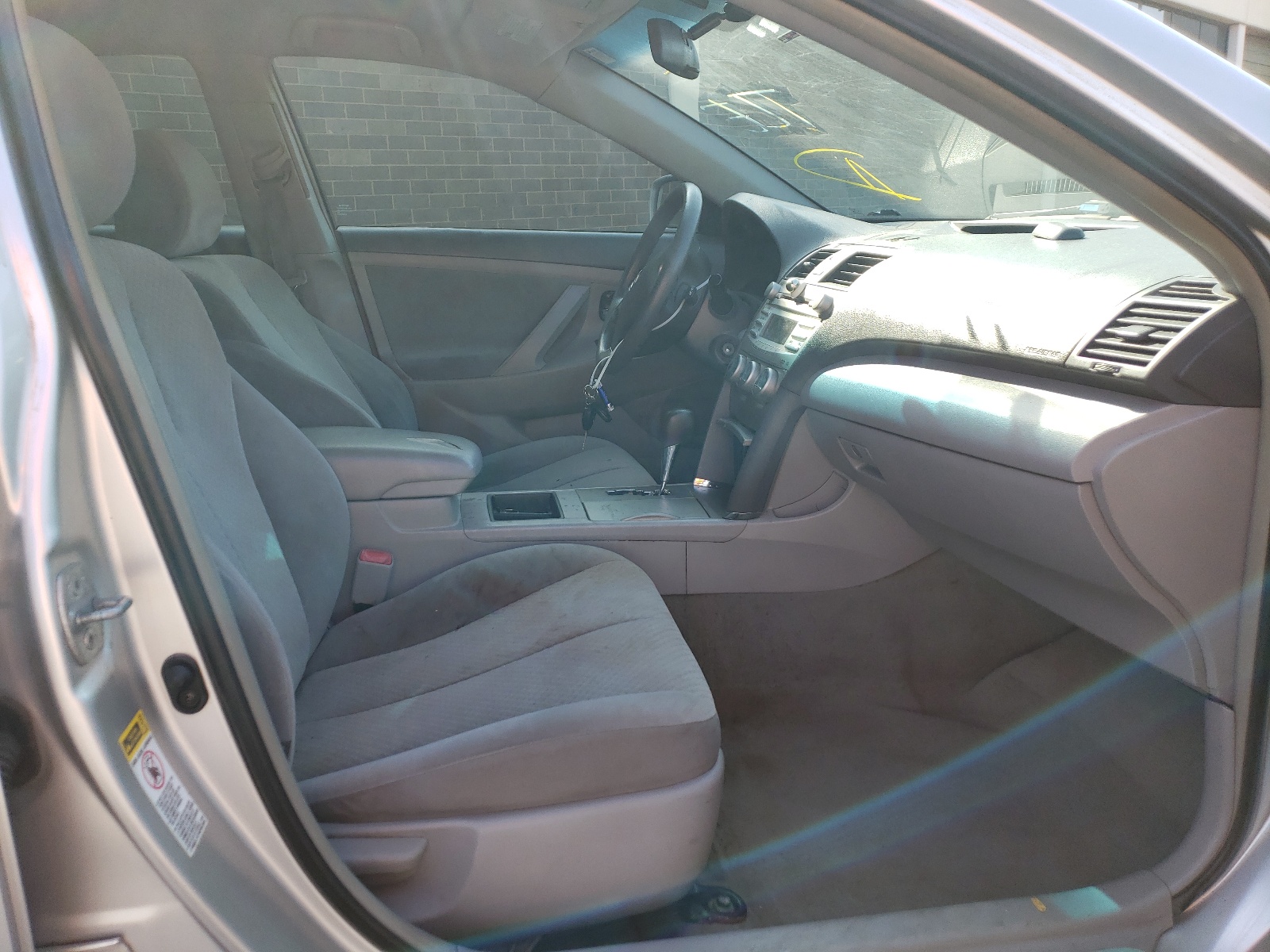 Photo 5 from auction – 2009 TOYOTA CAMRY BASE with VIN 4T4BE46KX9R057596