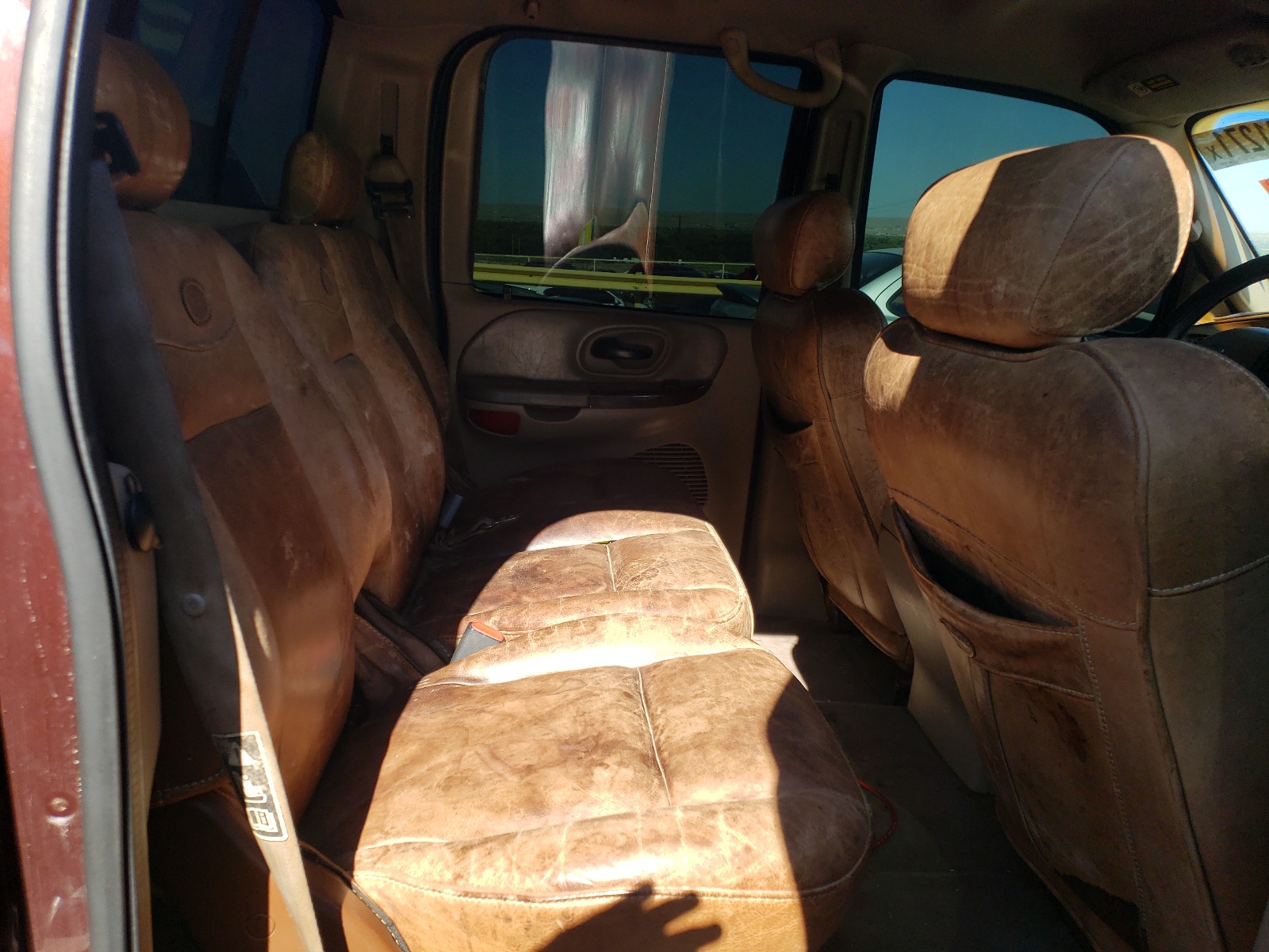 Photo 6 from auction – 2003 FORD F150 SUPER with VIN 1FTRW07L73KD27347