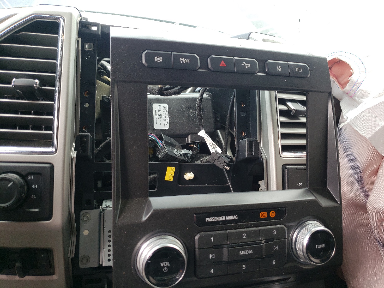 Photo 9 from auction – 2017 FORD F250 SUPER with VIN 1FT7W2BT2HEC38172