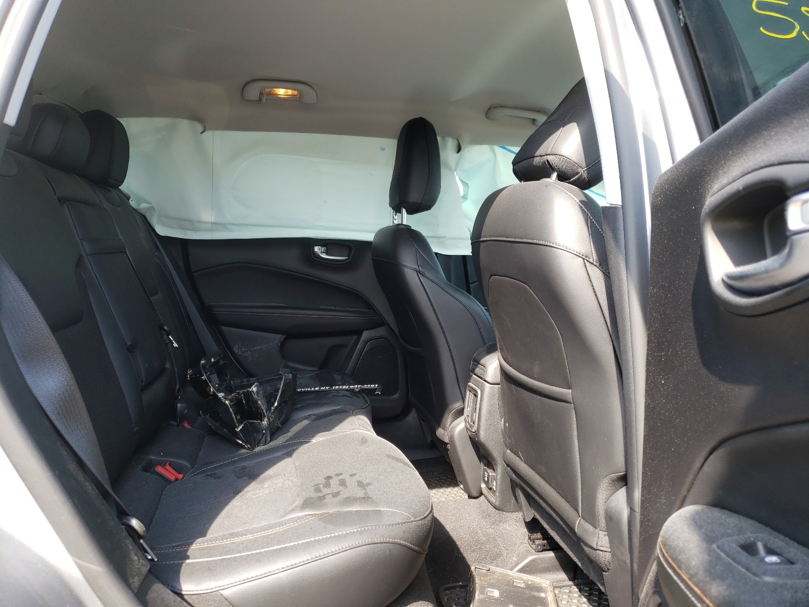 Фото 18 с аукциона – 2018 JEEP COMPASS LA с VIN 3C4NJDBB1JT192123