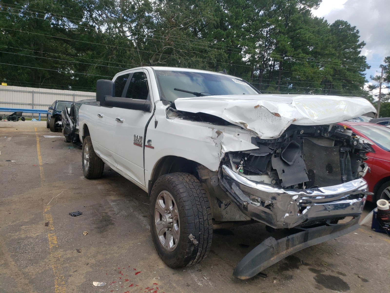 RAM 2500 SLT 2015 with VIN 3C6UR5DL2FG663302 - Photo from auction