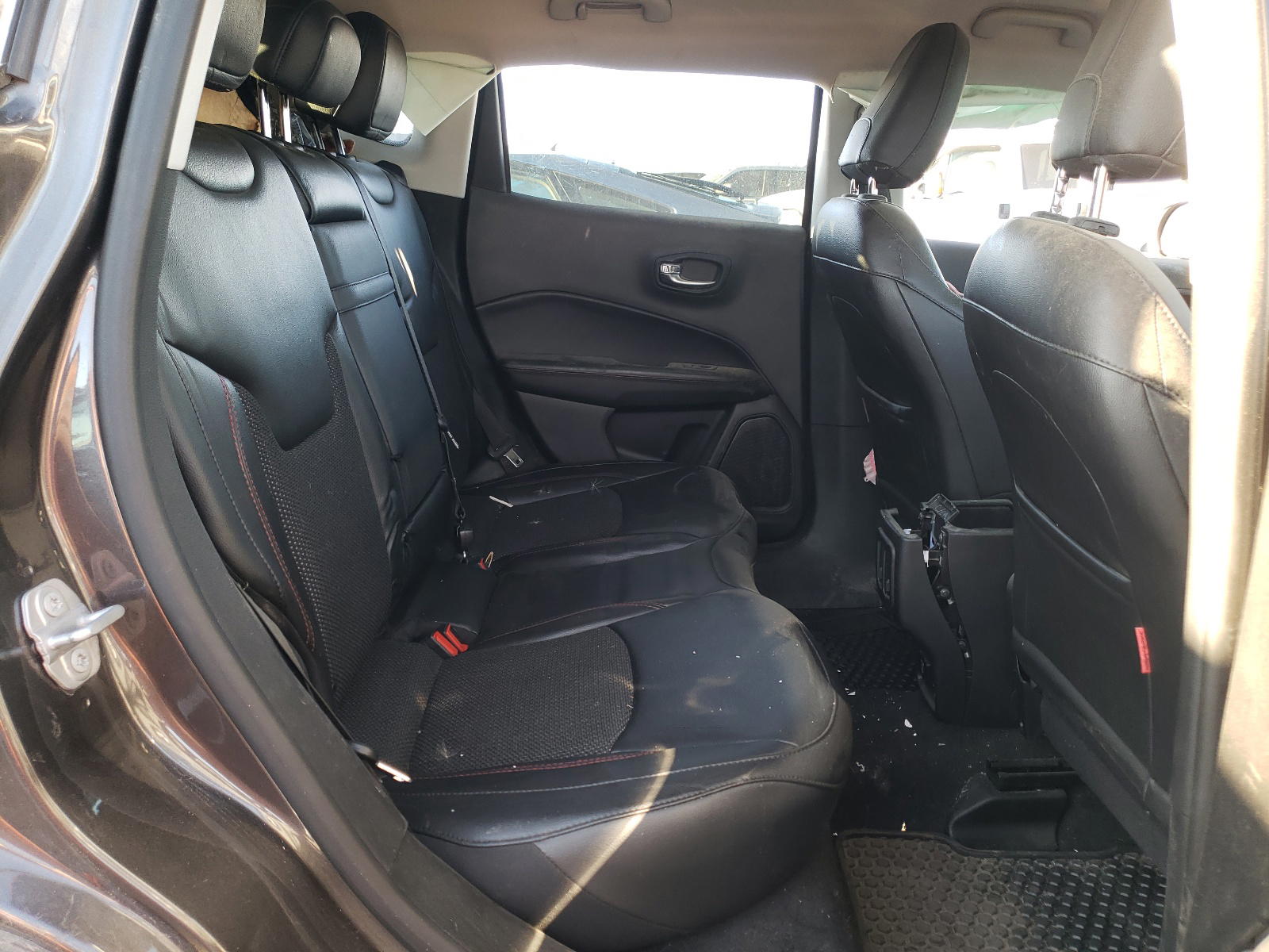 Photo 6 from auction – 2019 JEEP COMPASS TR with VIN 3C4NJDDB5KT594919