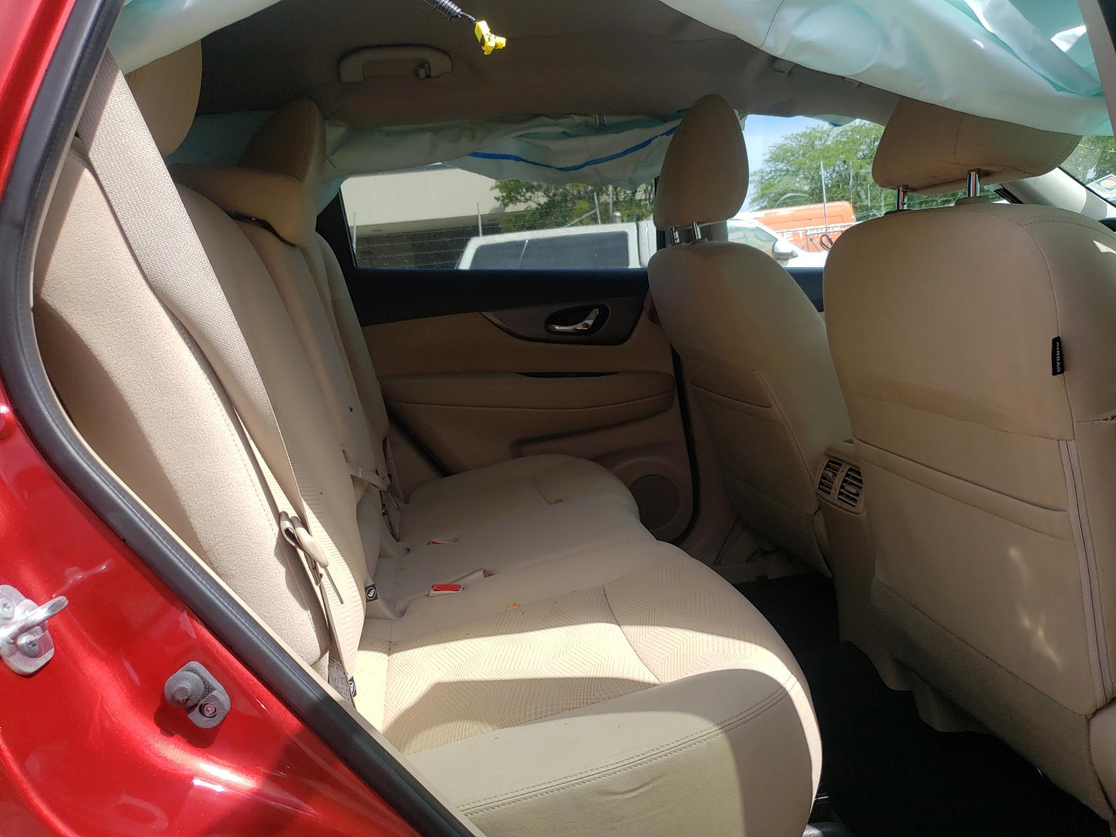 Photo 6 from auction – 2016 NISSAN ROGUE S with VIN KNMAT2MV6GP644343