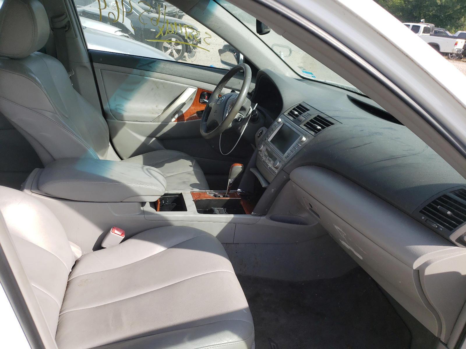 Photo 5 from auction – 2011 TOYOTA CAMRY BASE with VIN 4T4BF3EK2BR126912