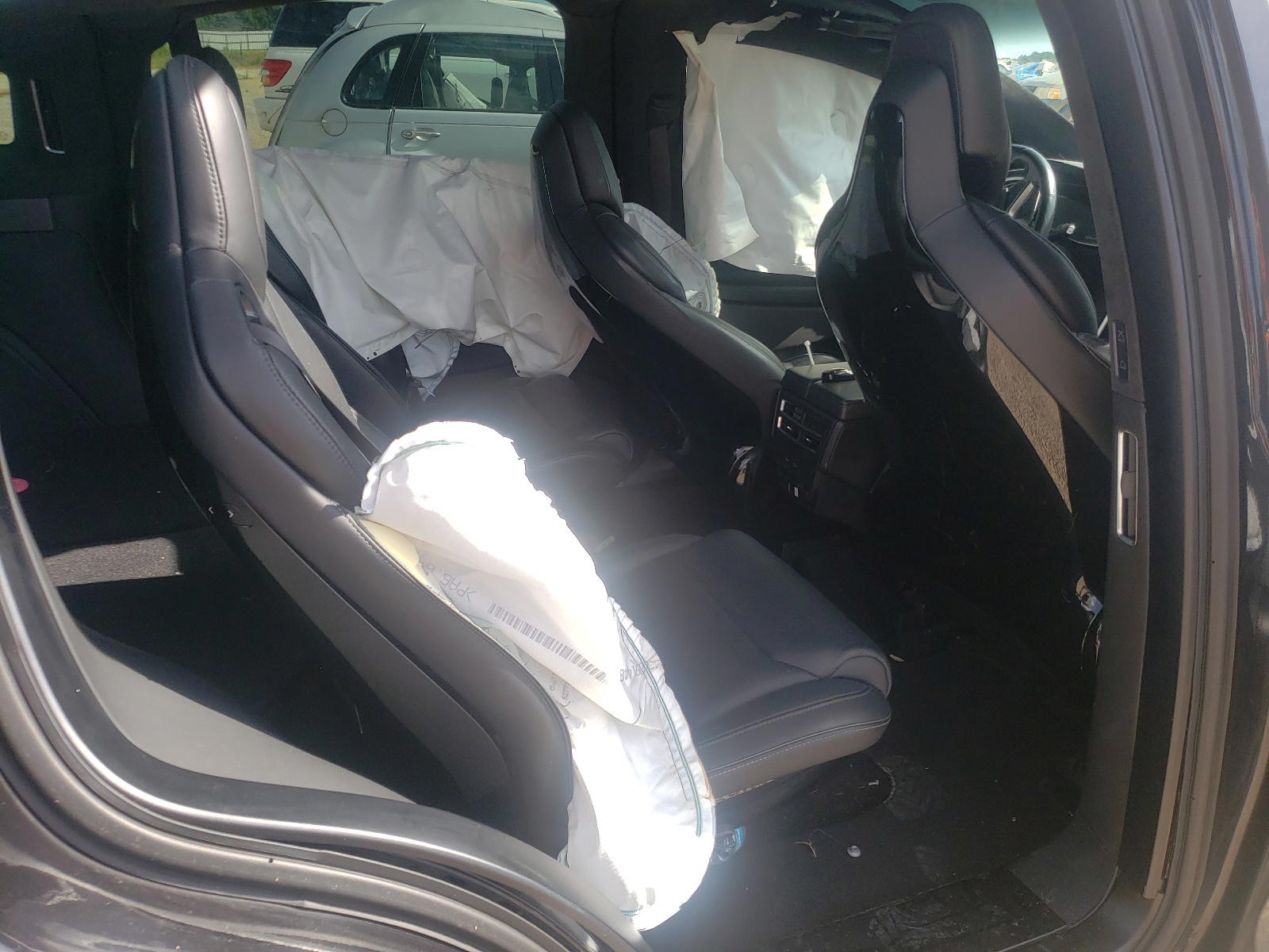 Photo 6 from auction – 2016 TESLA MODEL X with VIN 5YJXCBE47GF003728