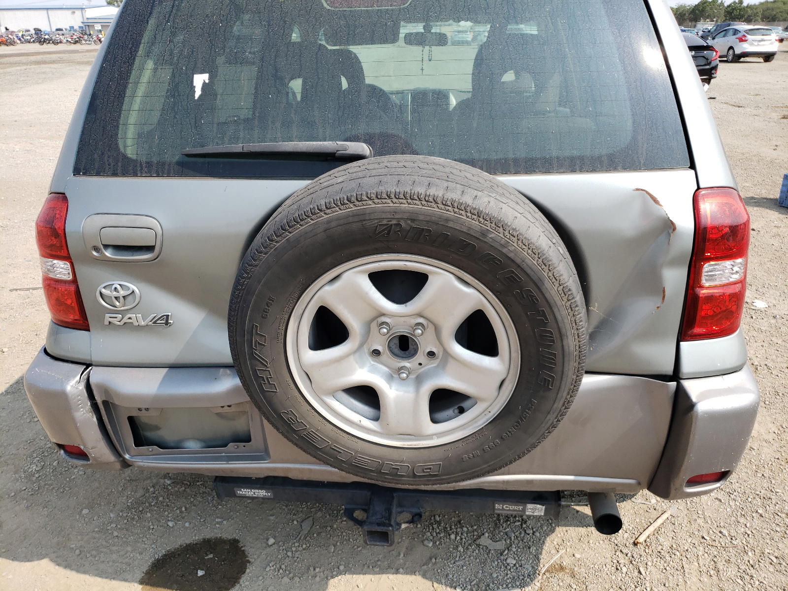 Photo 9 from auction – 2004 TOYOTA RAV4 with VIN JTEGD20V040013908