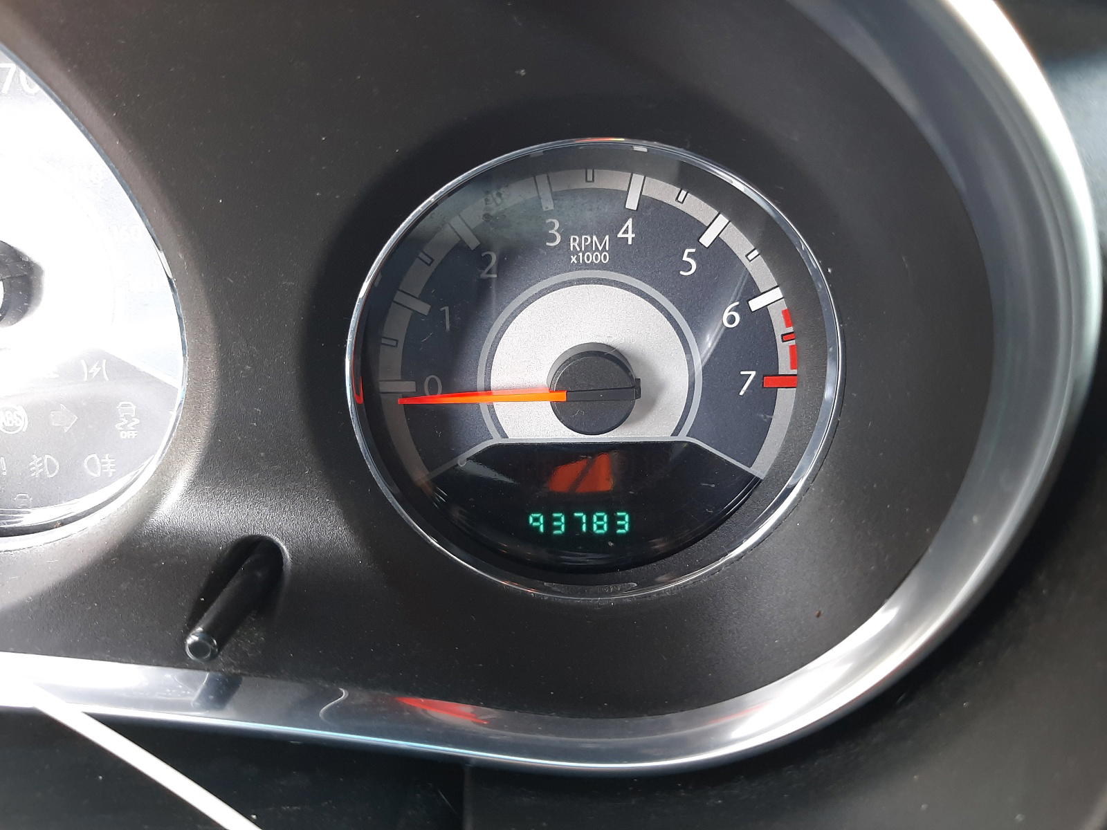 Photo 8 from auction – 2013 CHRYSLER 200 LX with VIN 1C3CCBAB9DN688674