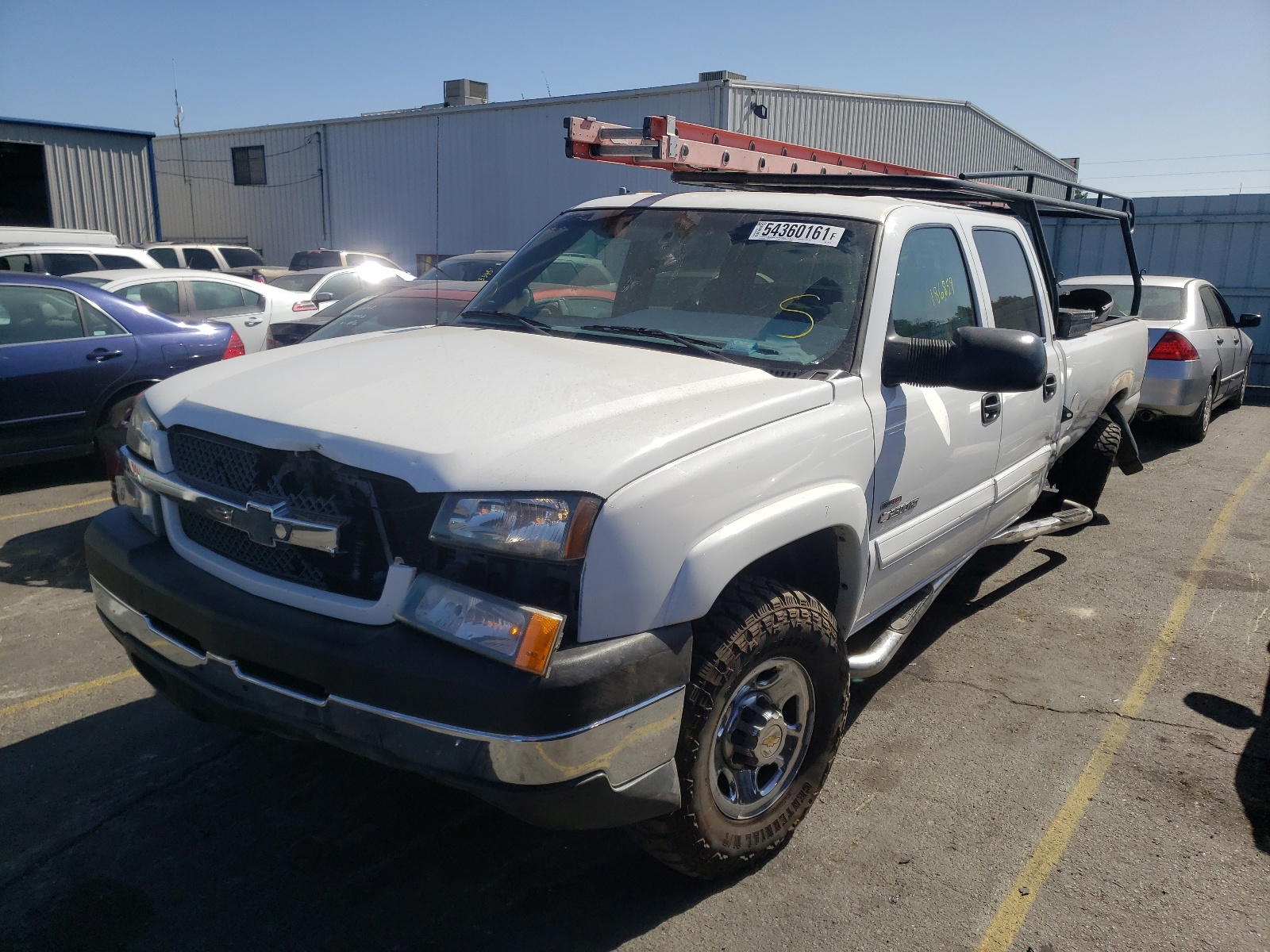 Photo 2 from auction – 2004 CHEVROLET SILVERADO with VIN 1GCHC23294F263576
