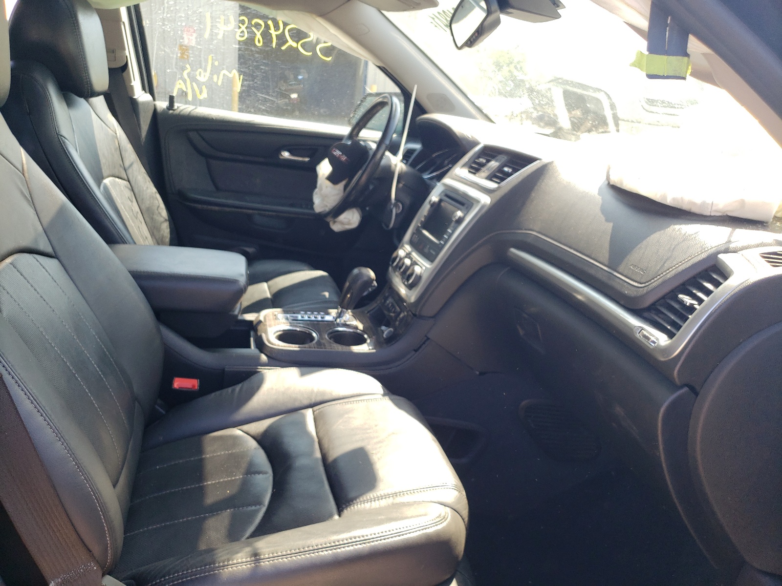 Photo 5 from auction – 2016 GMC ACADIA SLT with VIN 1GKKVSKD1GJ324380