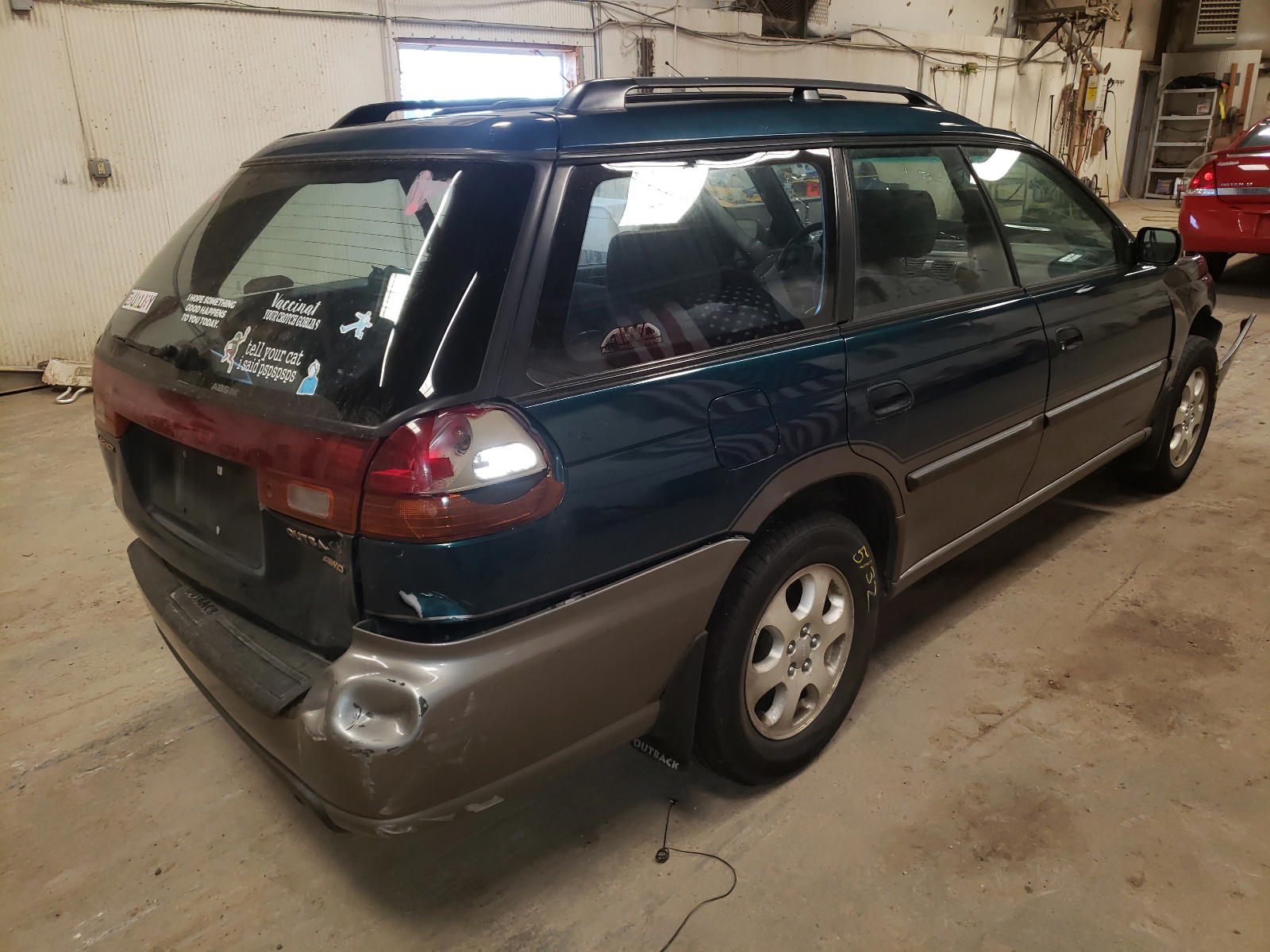 Photo 4 from auction – 1999 SUBARU LEGACY with VIN 4S3BG6852X7630482