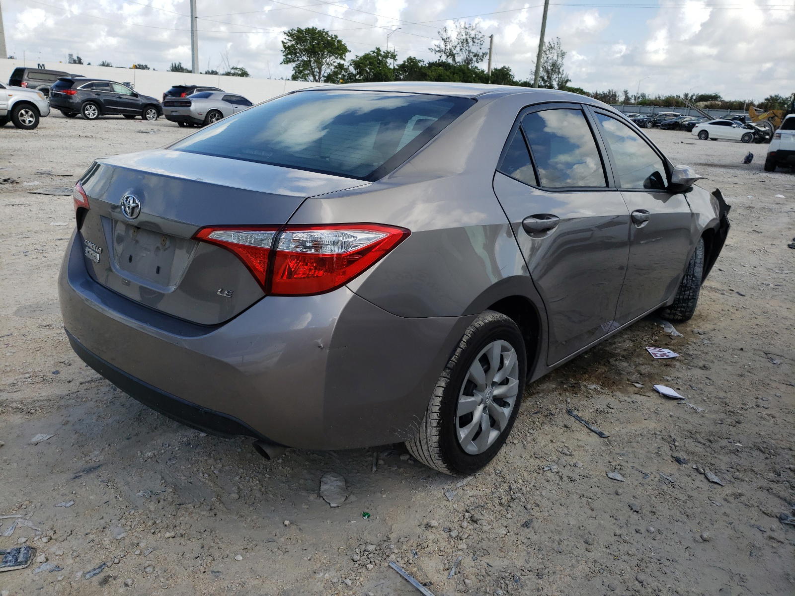 Photo 4 from auction – 2015 TOYOTA COROLLA L with VIN 2T1BURHE4FC294521