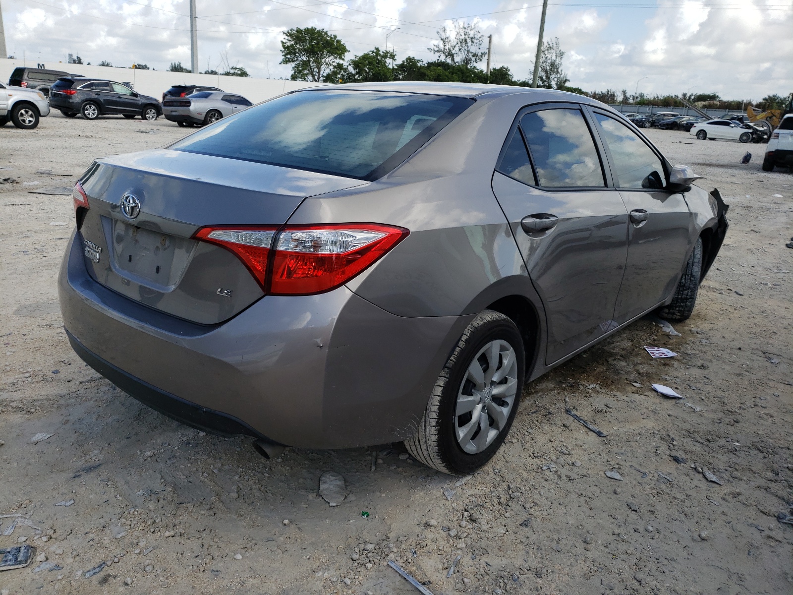 Zdjęcie 4 z aukcji – 2015 TOYOTA COROLLA L z VIN 2T1BURHE4FC294521