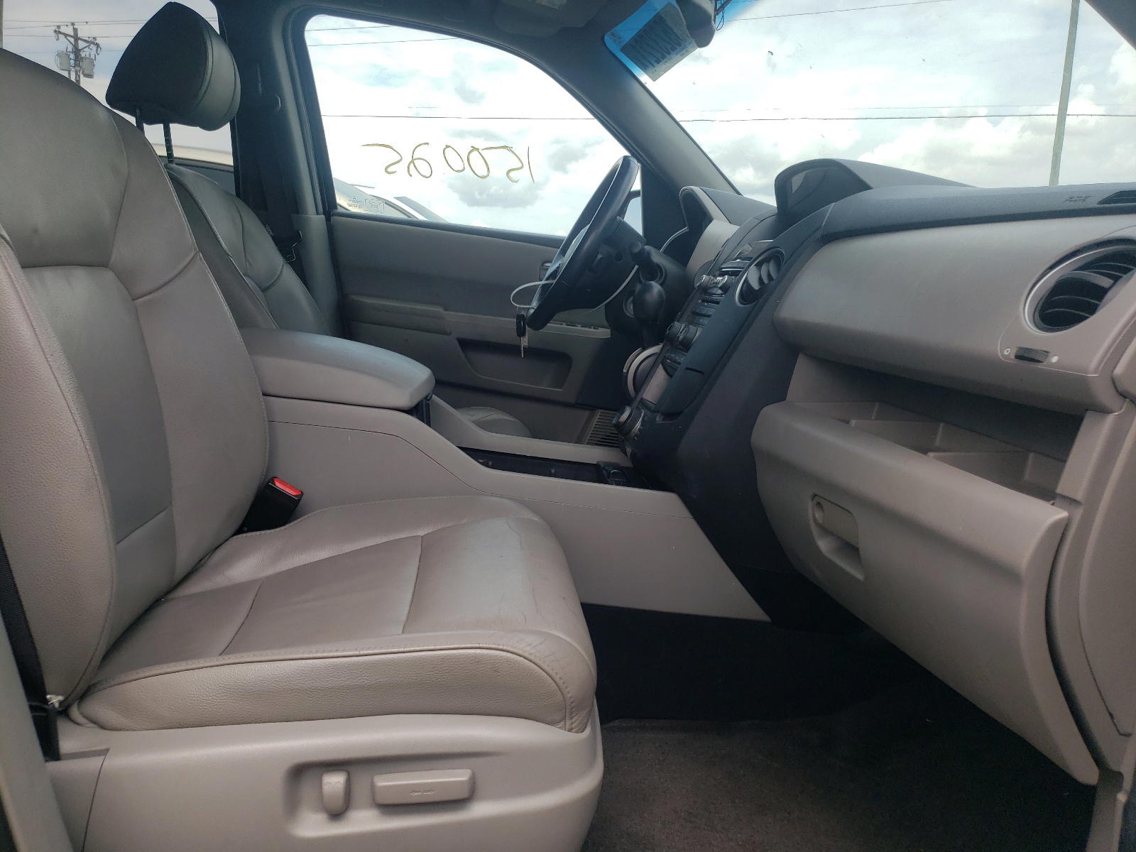 Photo 5 from auction – 2012 HONDA PILOT TOUR with VIN 5FNYF4H91CB073119