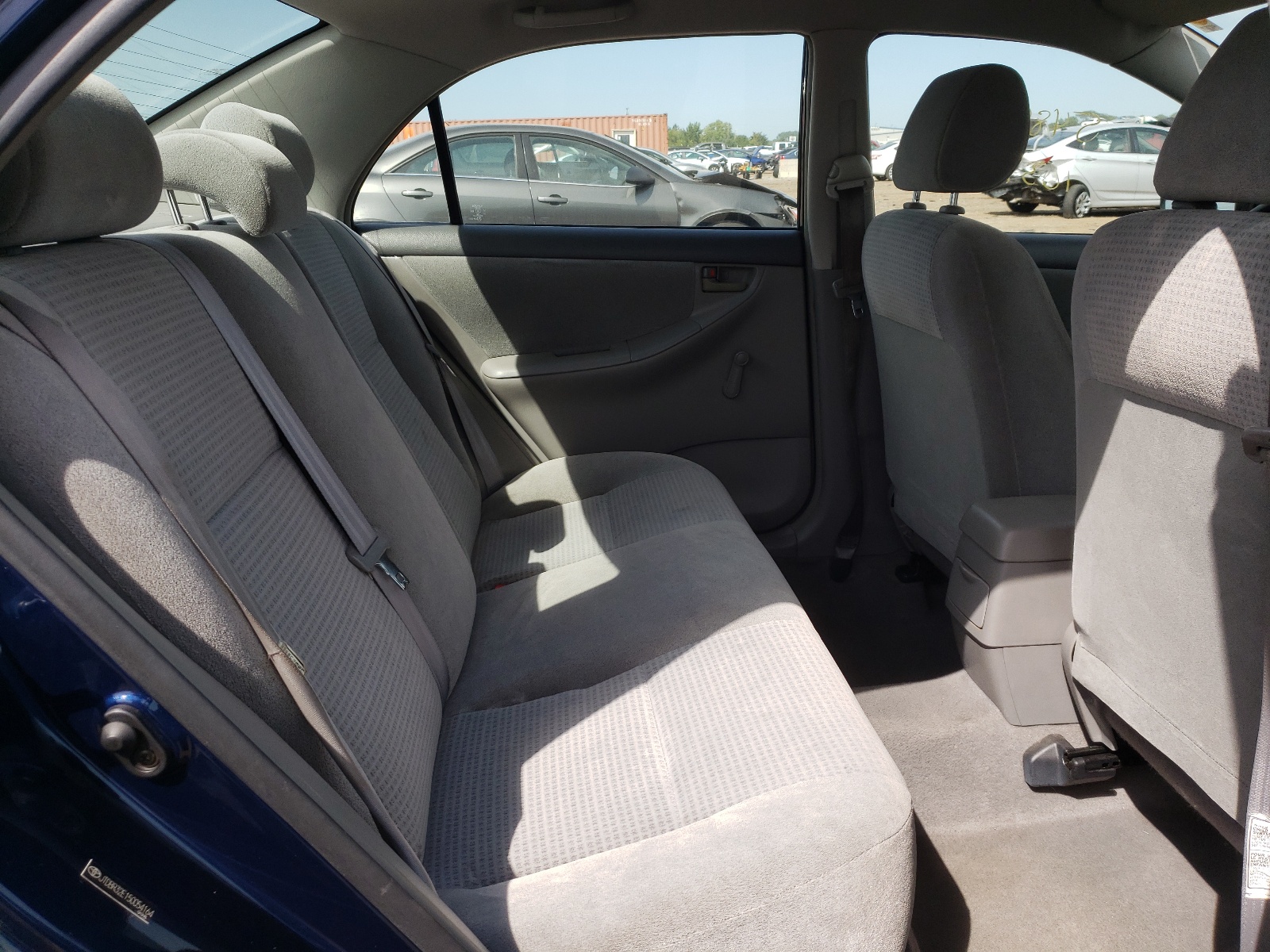 Photo 6 from auction – 2005 TOYOTA COROLLA CE with VIN JTDBR32E150054164
