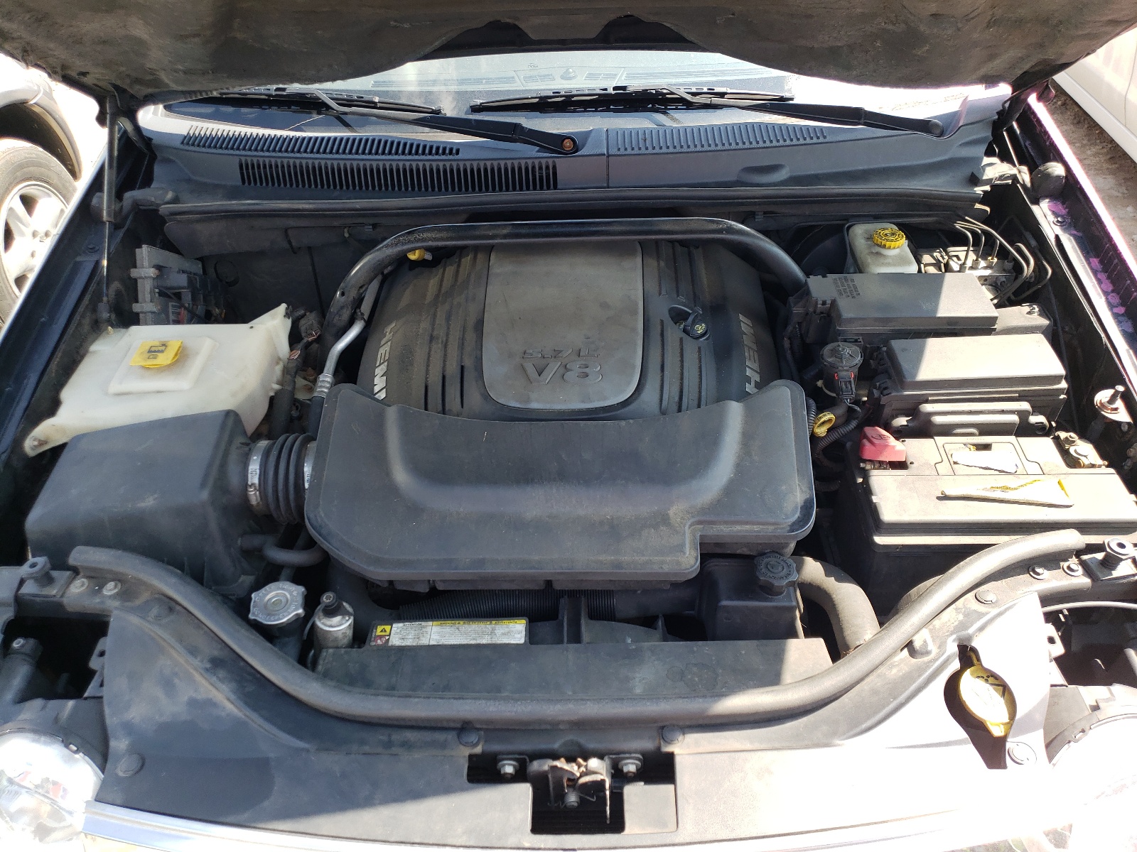 Photo 7 from auction – 2010 JEEP GRAND CHER with VIN 1J4RR5GT2AC138014