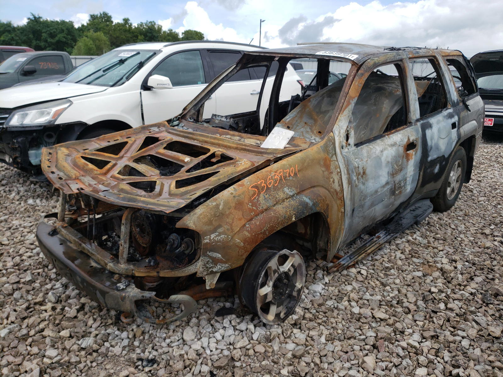 Photo 2 from auction – 2002 CHEVROLET TRAILBLAZE with VIN 1GNDT13S222473098