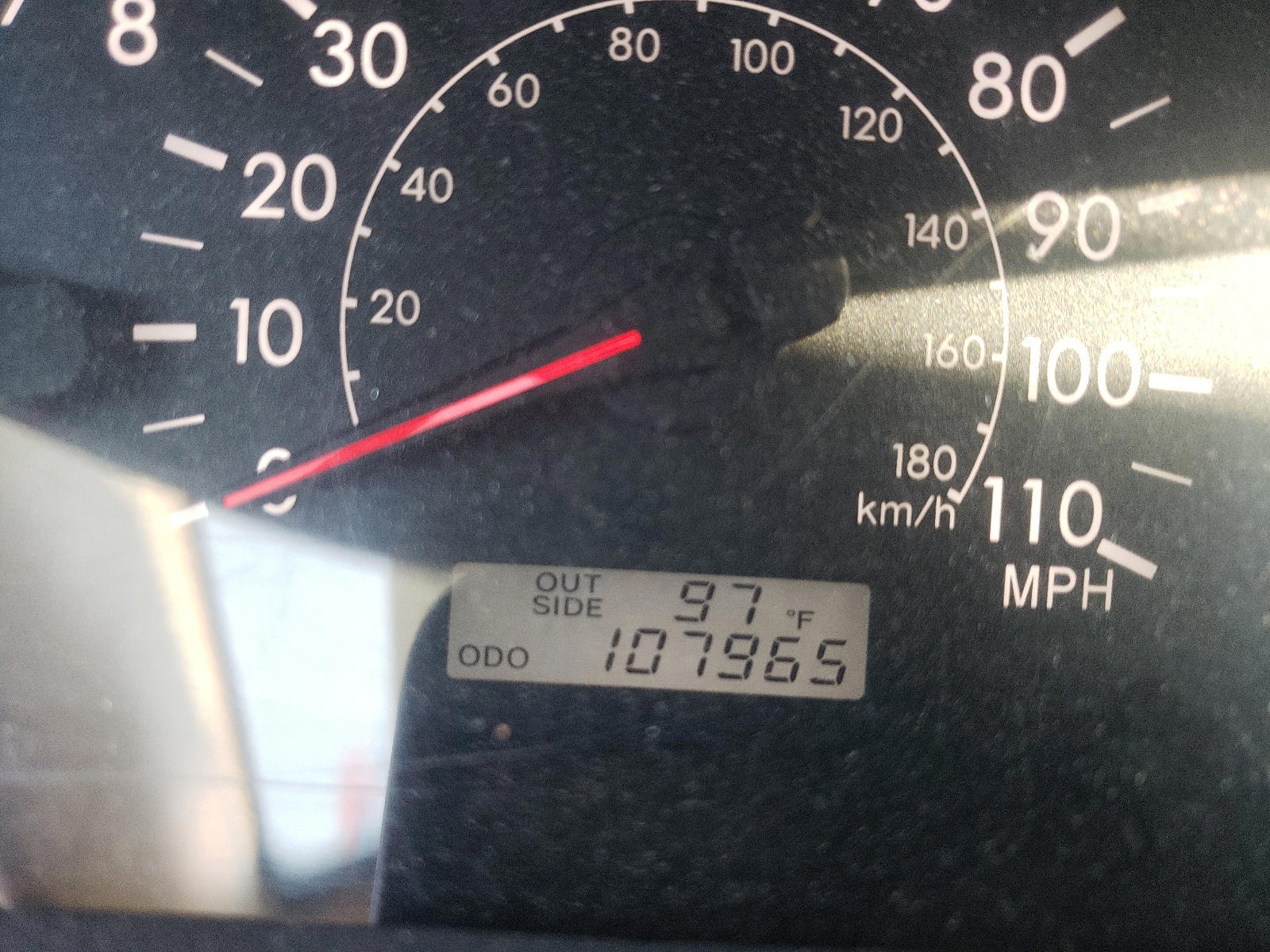 Photo 8 from auction – 2005 TOYOTA COROLLA CE with VIN 2T1BR30E05C463880