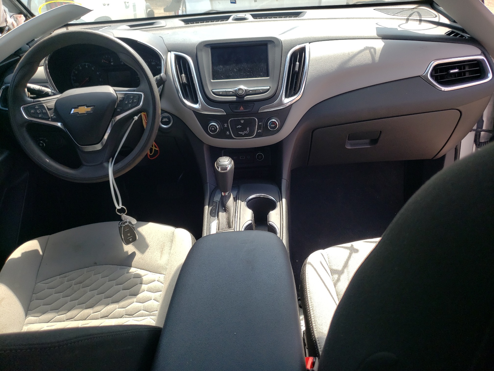 Photo 9 from auction – 2020 CHEVROLET EQUINOX LS with VIN 3GNAXHEV2LS722917