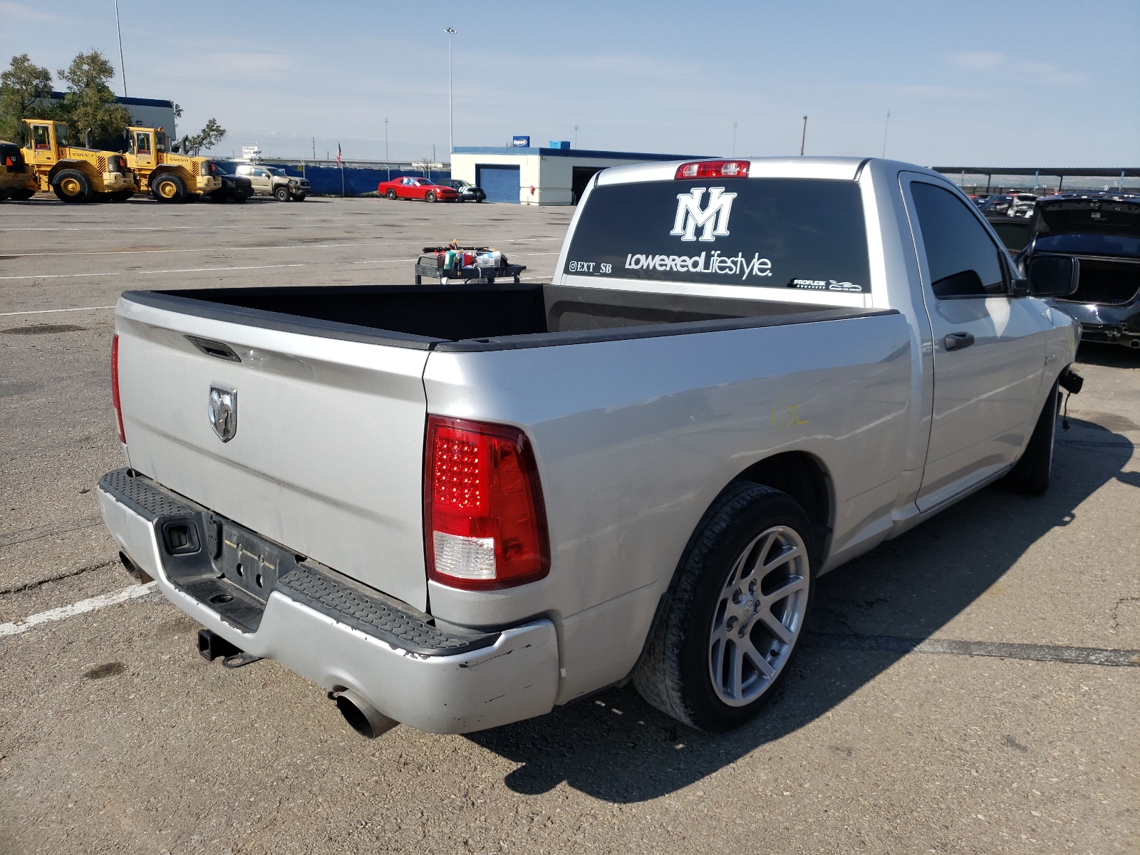Photo 4 from auction – 2014 RAM 1500 ST with VIN 3C6JR6AT6EG101186