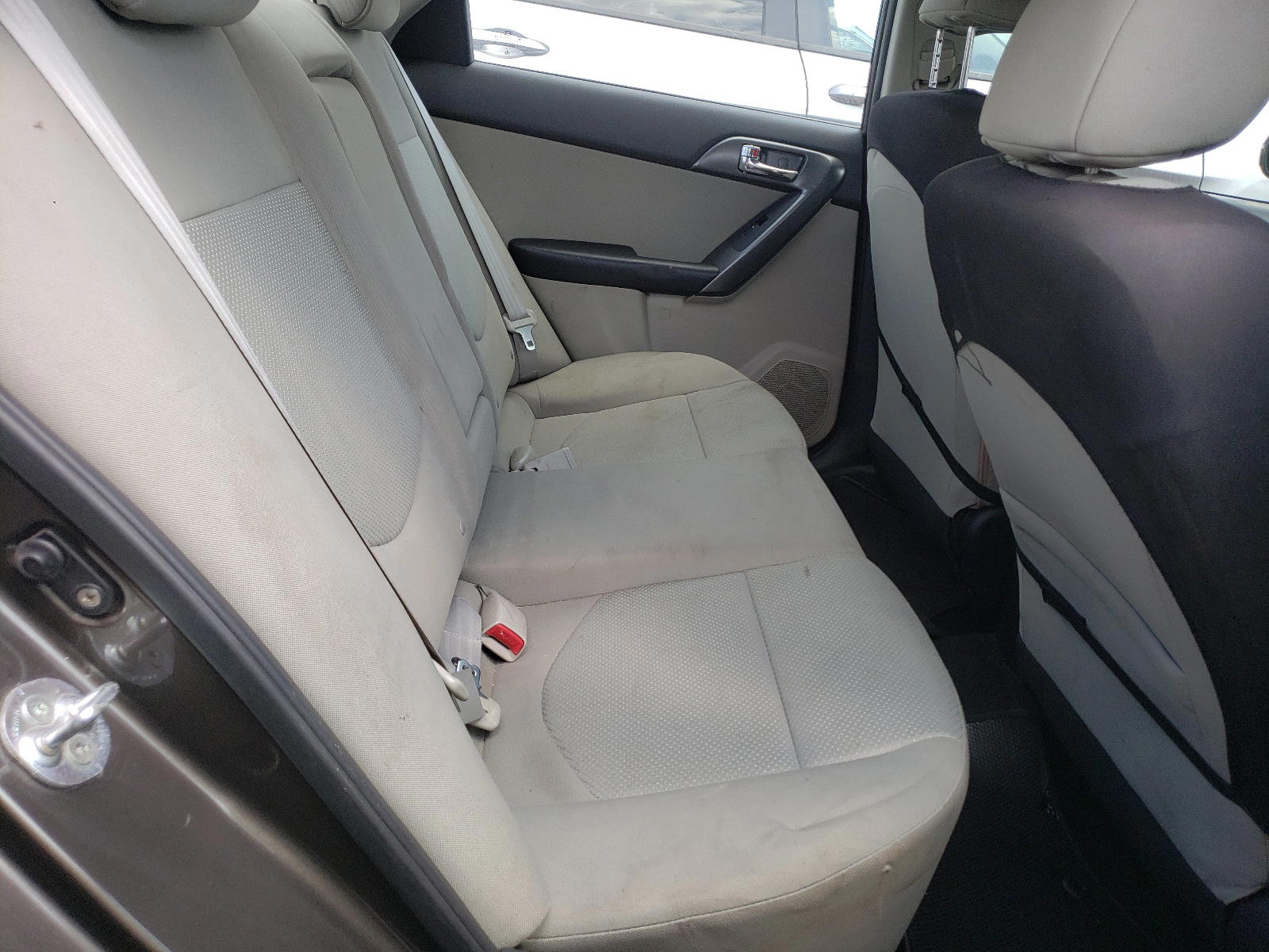 Photo 6 from auction – 2013 KIA FORTE EX with VIN KNAFU4A28D5736275