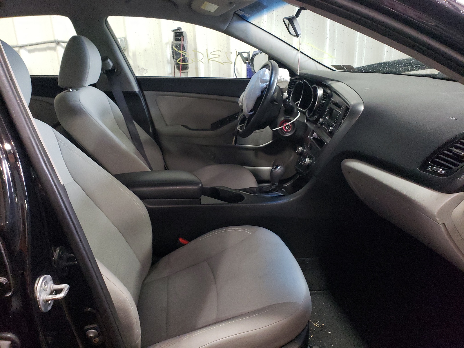 Photo 5 from auction – 2012 KIA OPTIMA LX with VIN KNAGM4A74C5287711