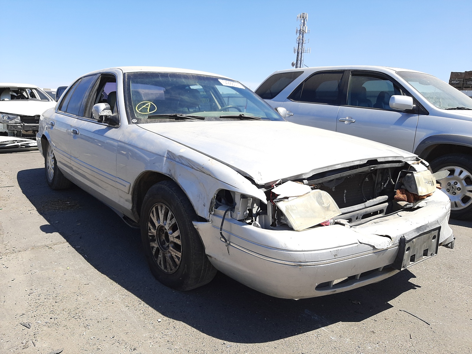 Photo 1 from auction – 2003 FORD CROWN VICT with VIN 2FAHP74W03X124495