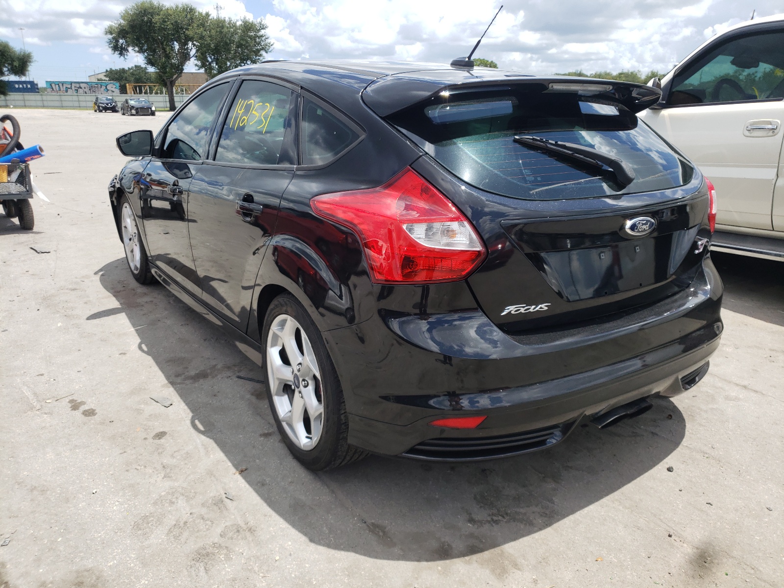 Photo 3 from auction – 2013 FORD FOCUS ST with VIN 1FADP3L99DL176631