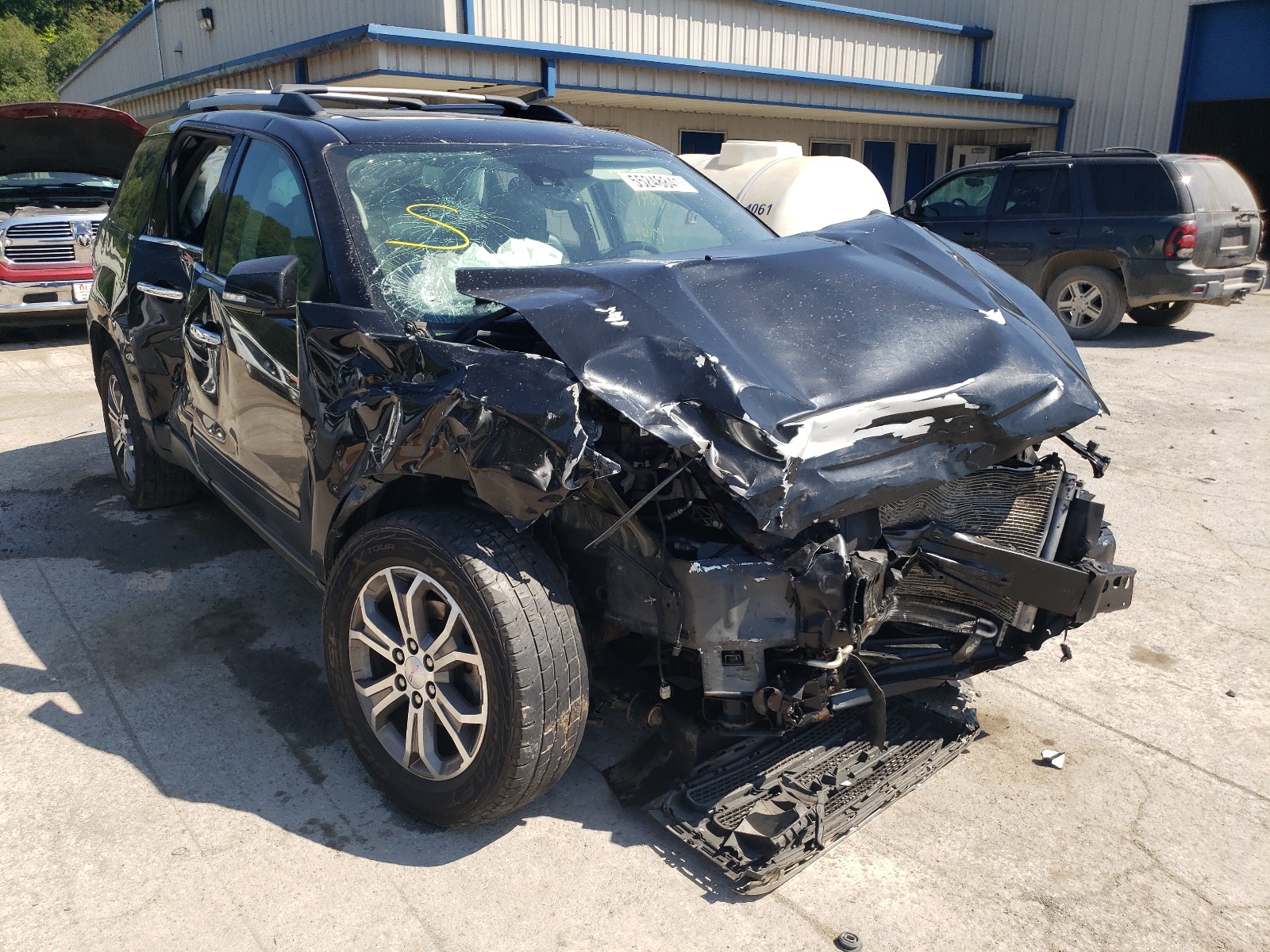 Photo 1 from auction – 2016 GMC ACADIA SLT with VIN 1GKKVSKD1GJ324380