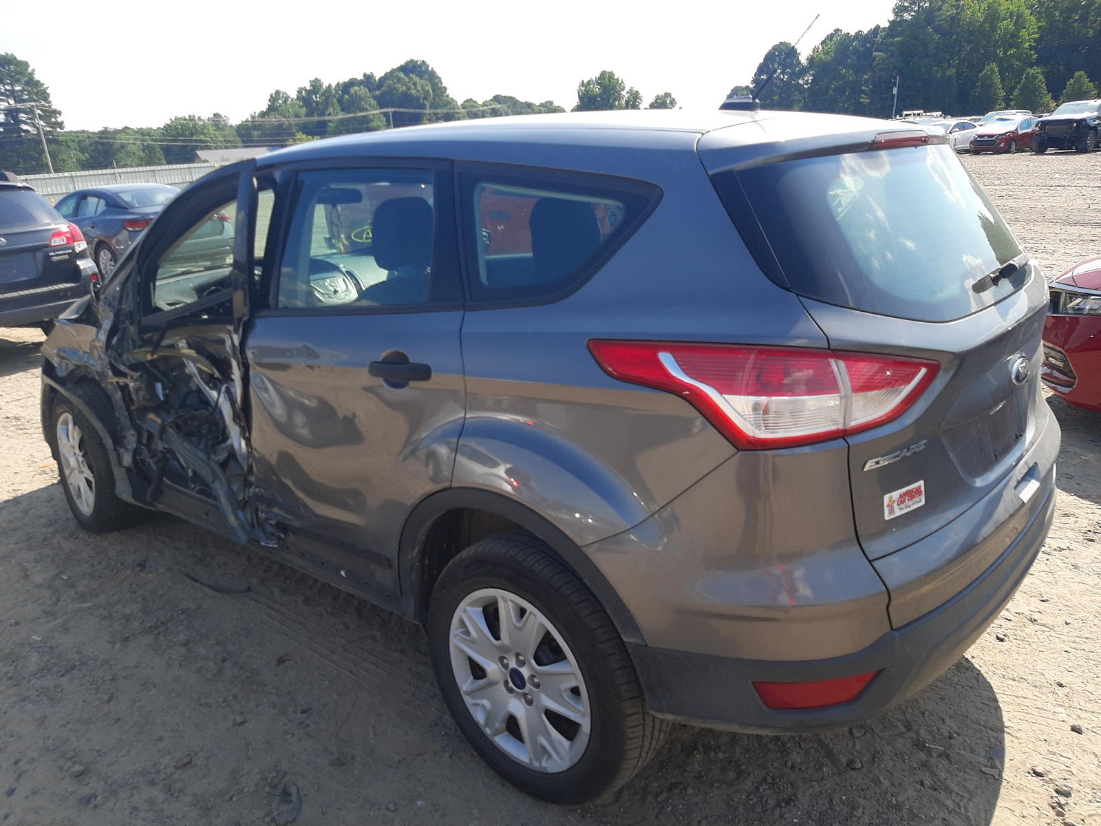 Photo 3 from auction – 2014 FORD ESCAPE S with VIN 1FMCU0F75EUC66521