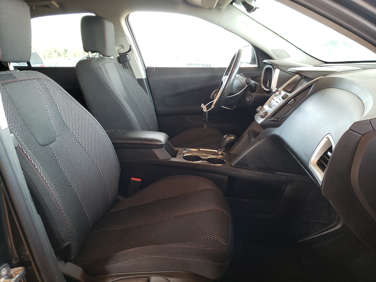 Photo 5 from auction – 2017 CHEVROLET EQUINOX LT with VIN 2GNALCEK7H1537771