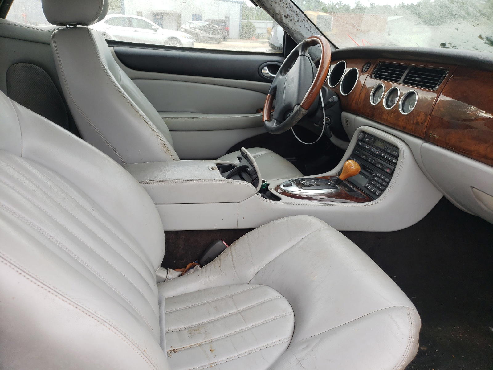 Photo 5 from auction – 2003 JAGUAR XK8 with VIN SAJDA42C432A35764
