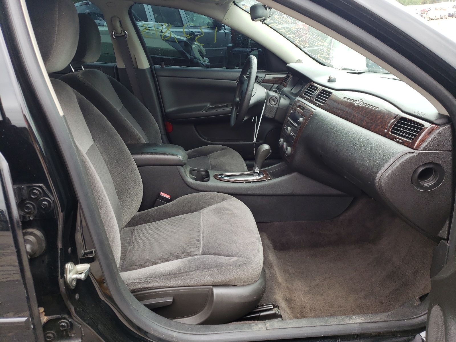 Photo 5 from auction – 2015 CHEVROLET IMPALA LIM with VIN 2G1WA5E34F1106190