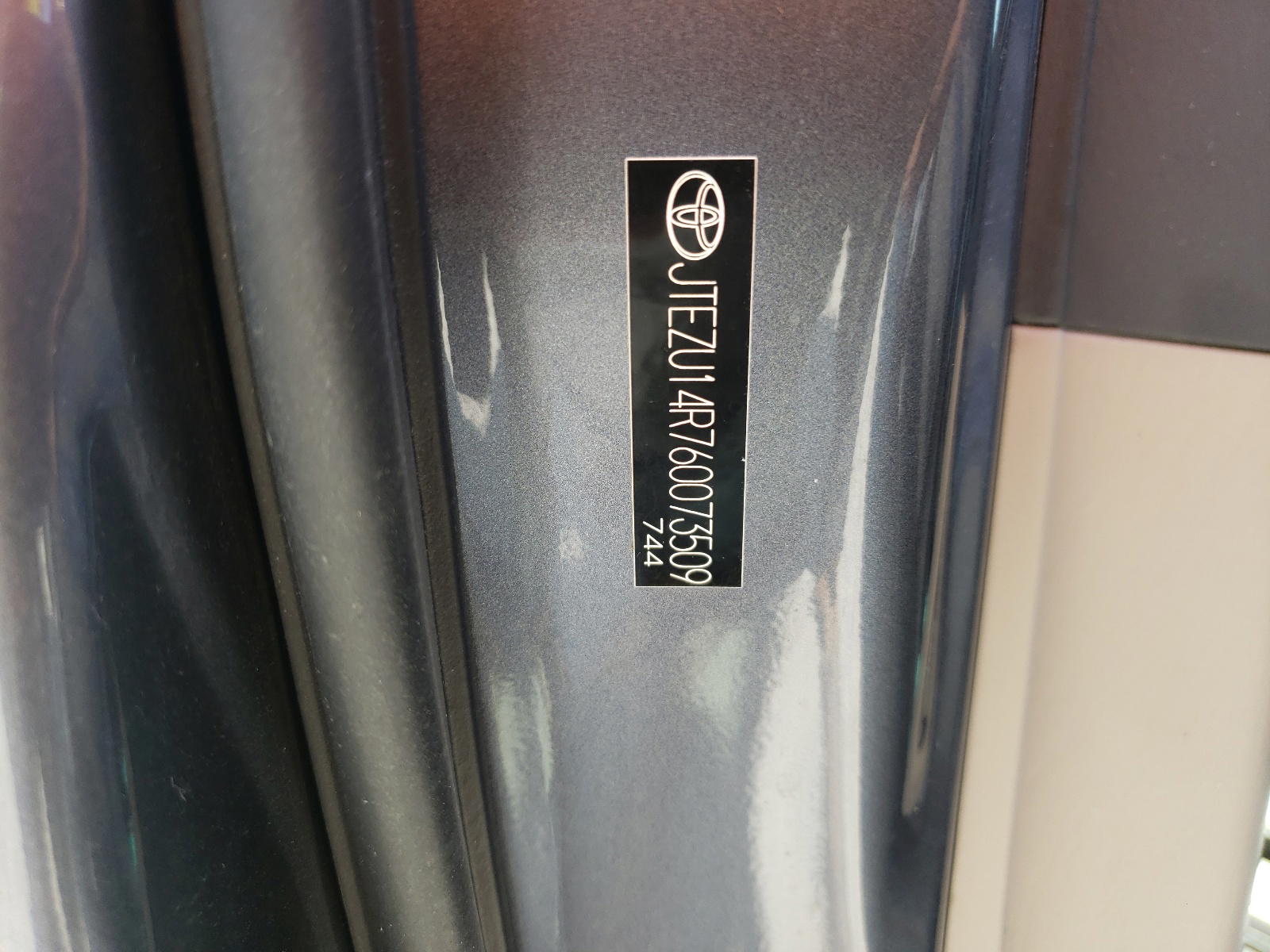 Photo 10 from auction – 2006 TOYOTA 4RUNNER SR with VIN JTEZU14R760073509