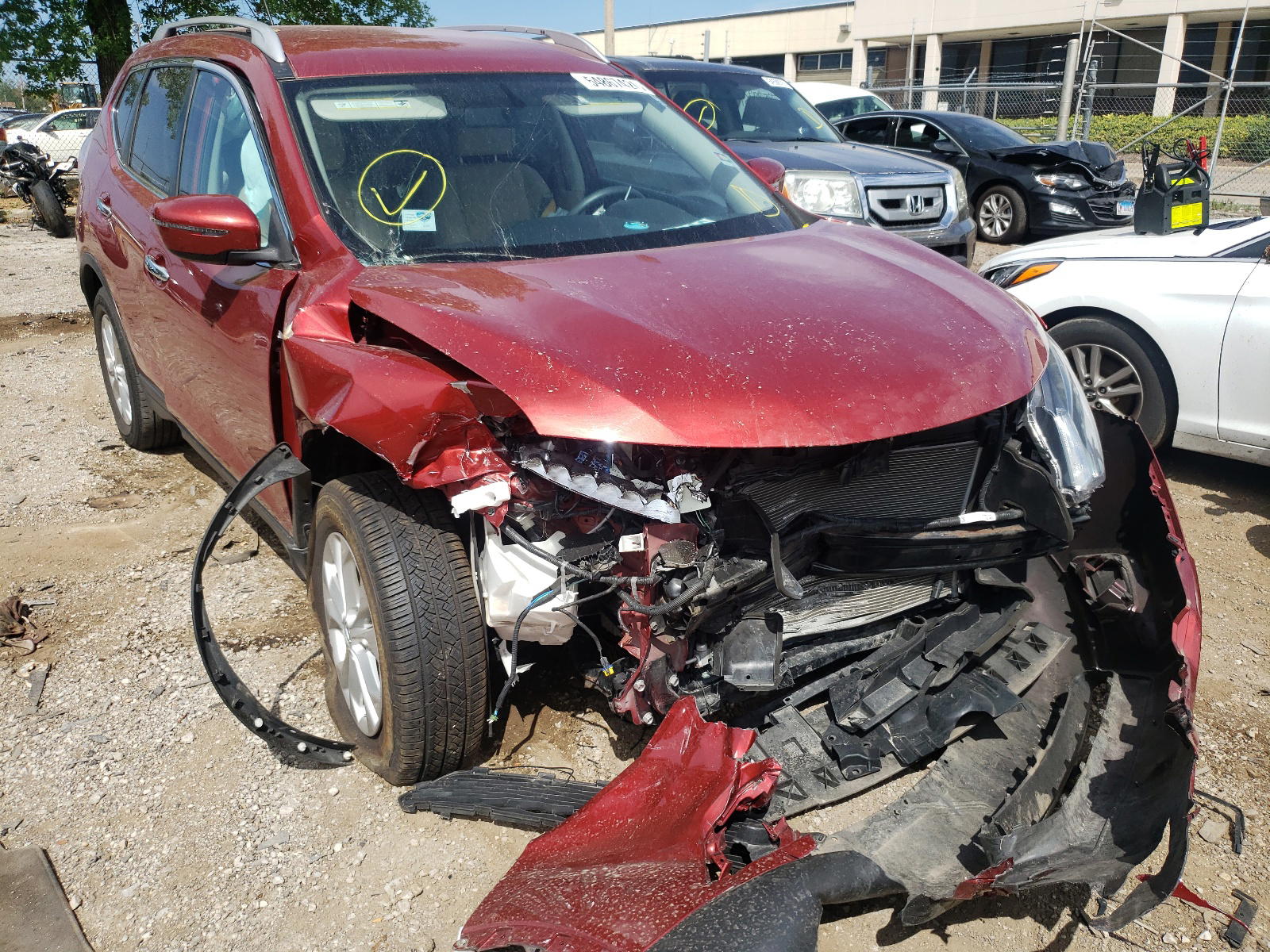NISSAN ROGUE S 2016 with VIN KNMAT2MV6GP644343 - Photo from auction