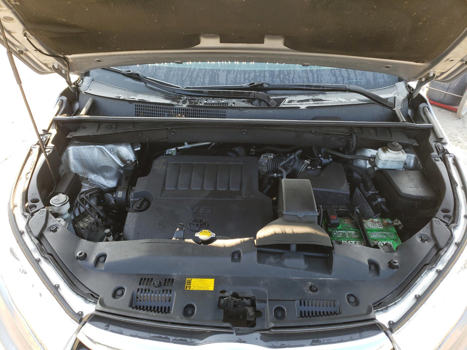 Photo 7 from auction – 2014 TOYOTA HIGHLANDER with VIN 5TDBKRFH7ES028645