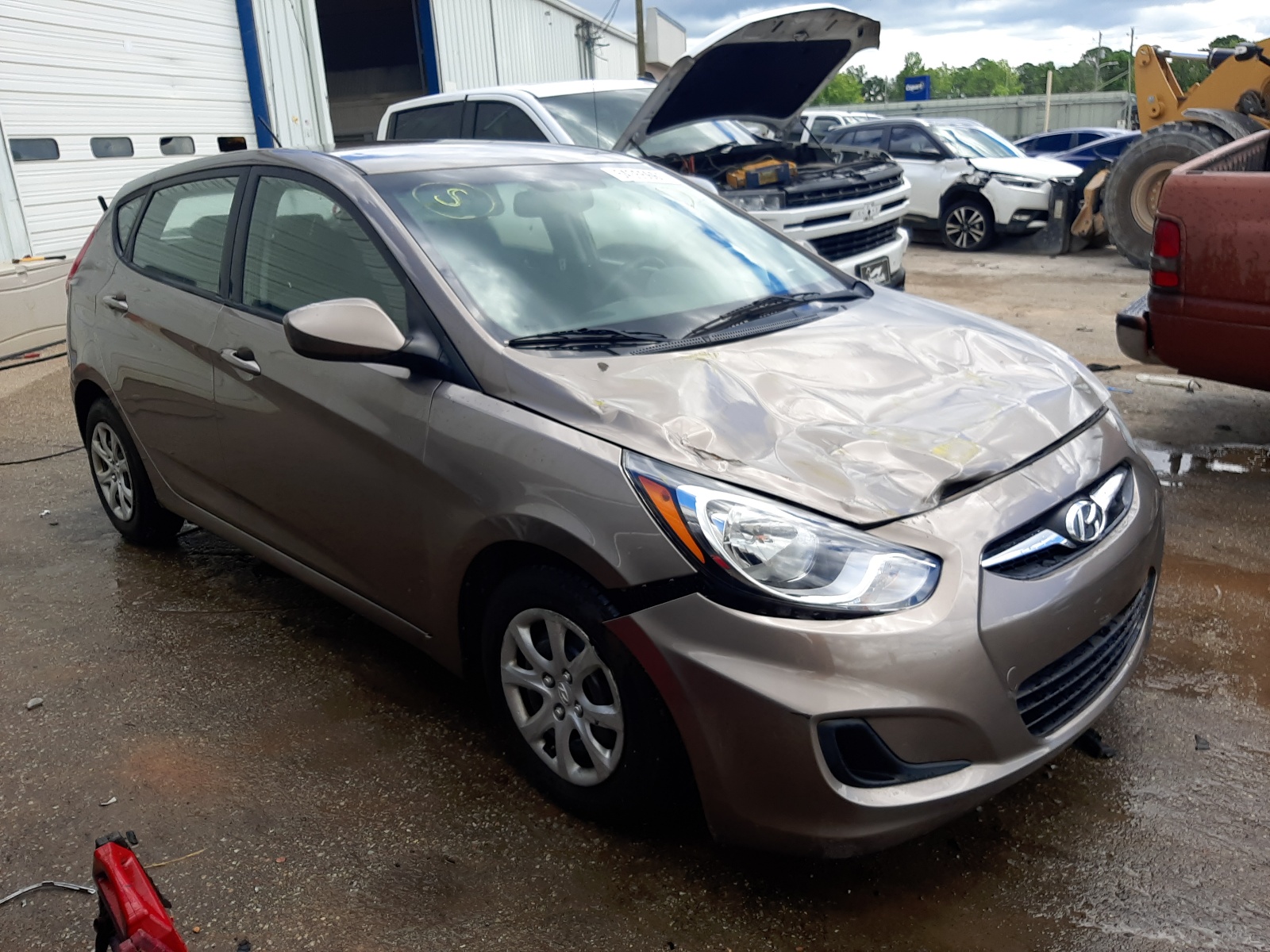 Photo 1 from auction – 2012 HYUNDAI ACCENT GLS with VIN KMHCT5AE8CU046017