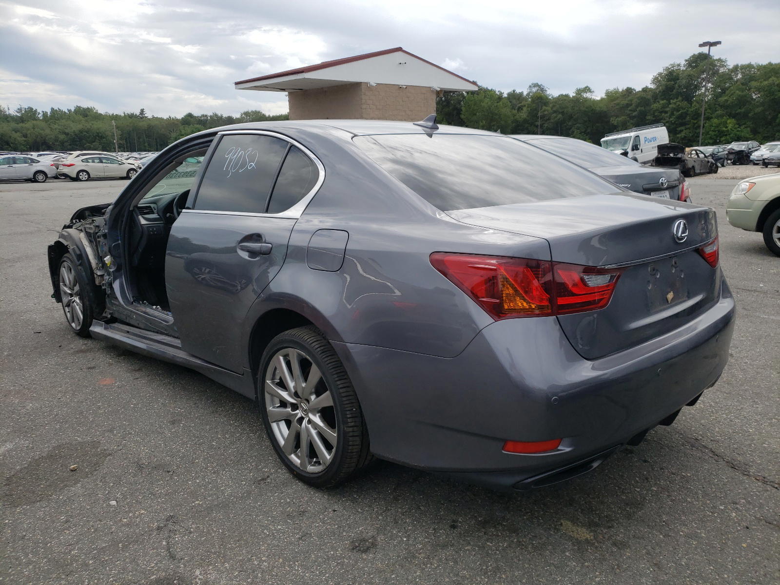 Photo 3 from auction – 2013 LEXUS GS 350 with VIN JTHCE1BL8D5011220