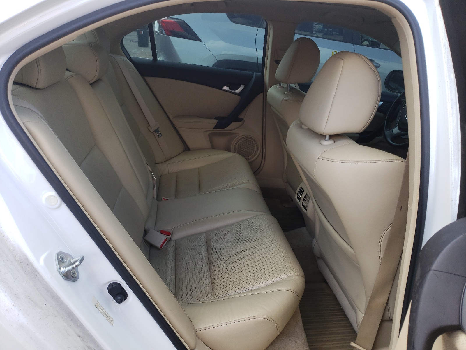 Photo 6 from auction – 2013 ACURA TSX with VIN JH4CU2F43DC002495