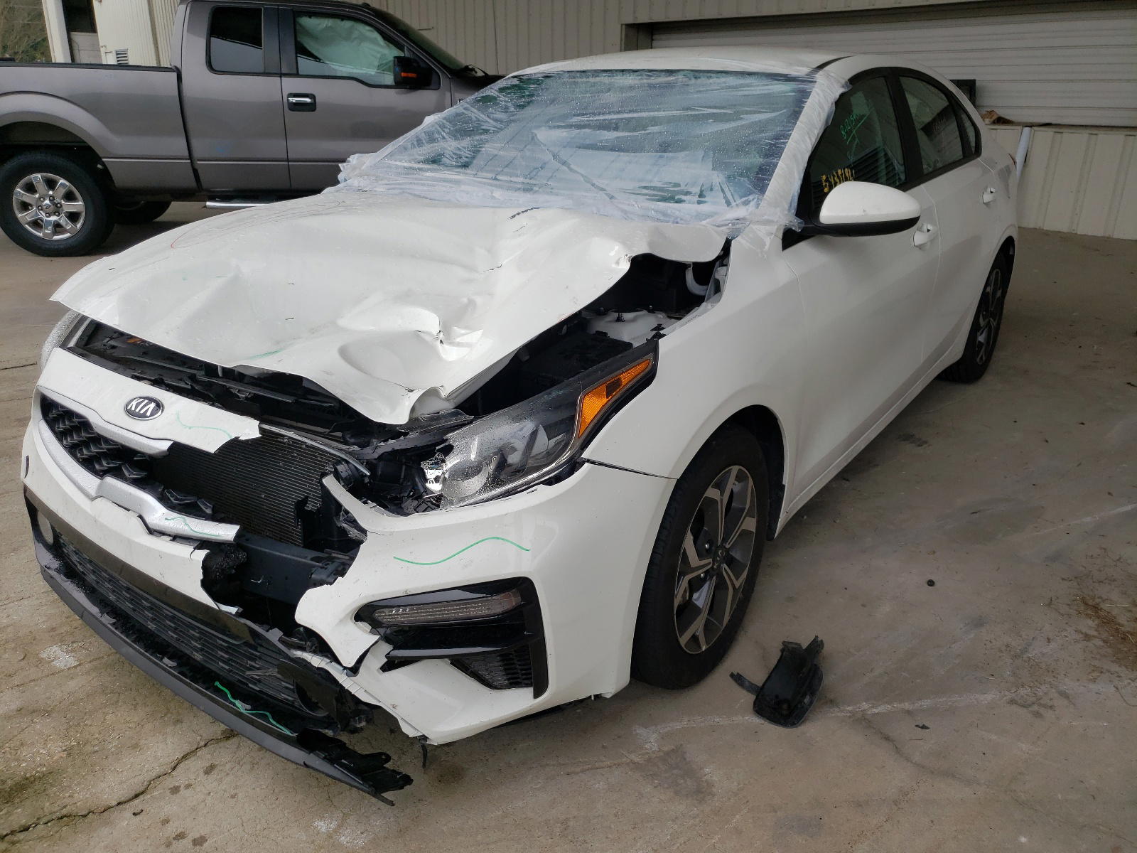 Photo 2 from auction – 2020 KIA FORTE FE with VIN 3KPF24AD2LE212858