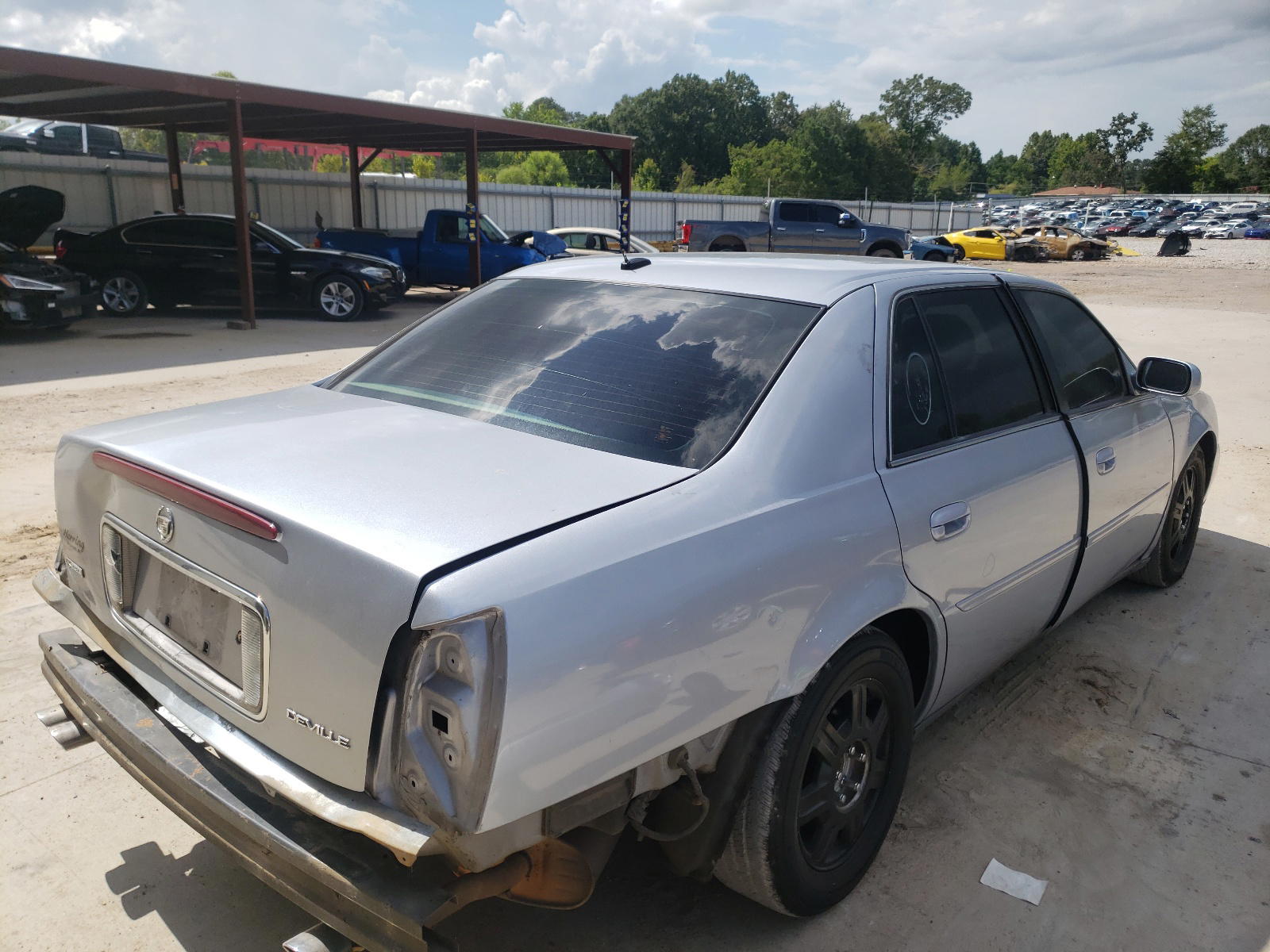 Photo 4 from auction – 2005 CADILLAC DEVILLE with VIN 1G6KD54Y95U213641