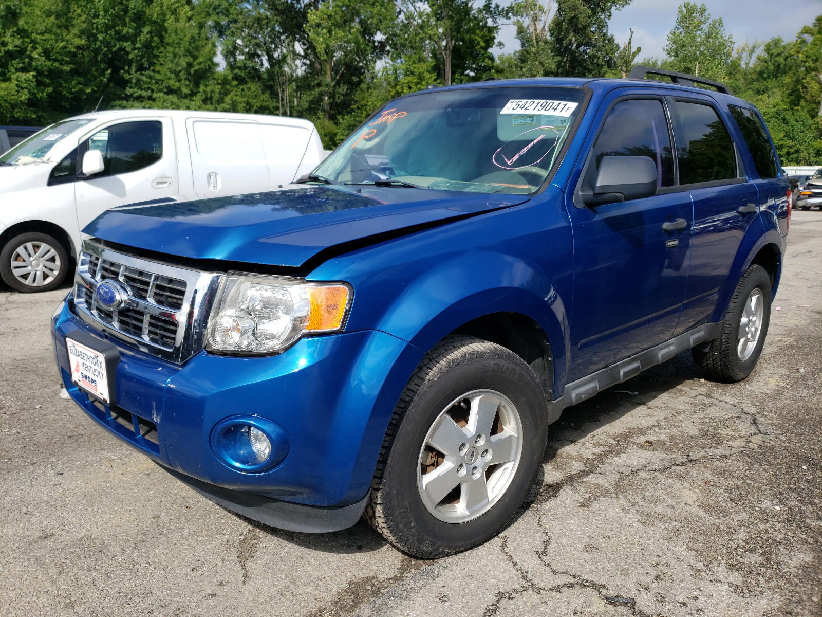 Photo 2 from auction – 2011 FORD ESCAPE XLT with VIN 1FMCU0DG9BKC70856