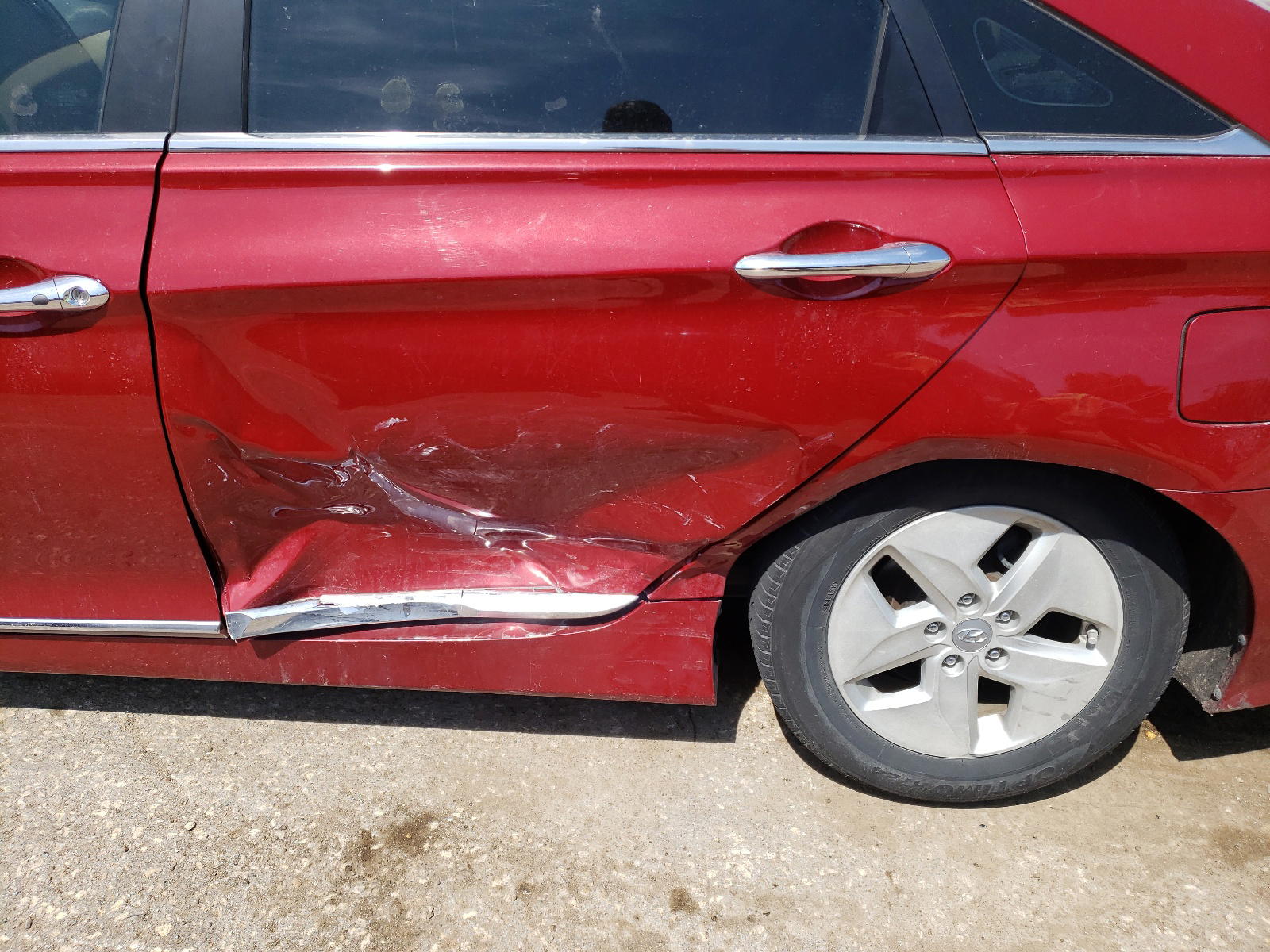Photo 9 from auction – 2012 HYUNDAI SONATA HYB with VIN KMHEC4A45CA034953