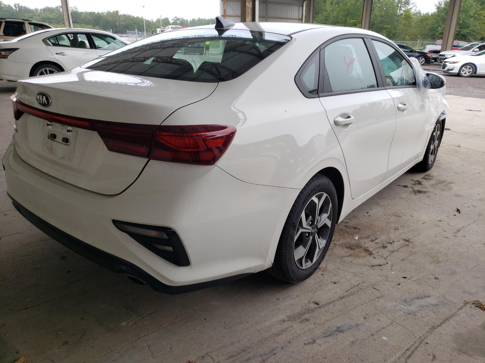 Photo 4 from auction – 2020 KIA FORTE FE with VIN 3KPF24AD2LE212858