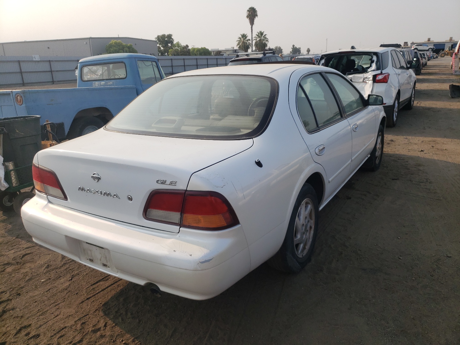 Photo 4 from auction – 1997 NISSAN MAXIMA GLE with VIN JN1CA21D0VT808073