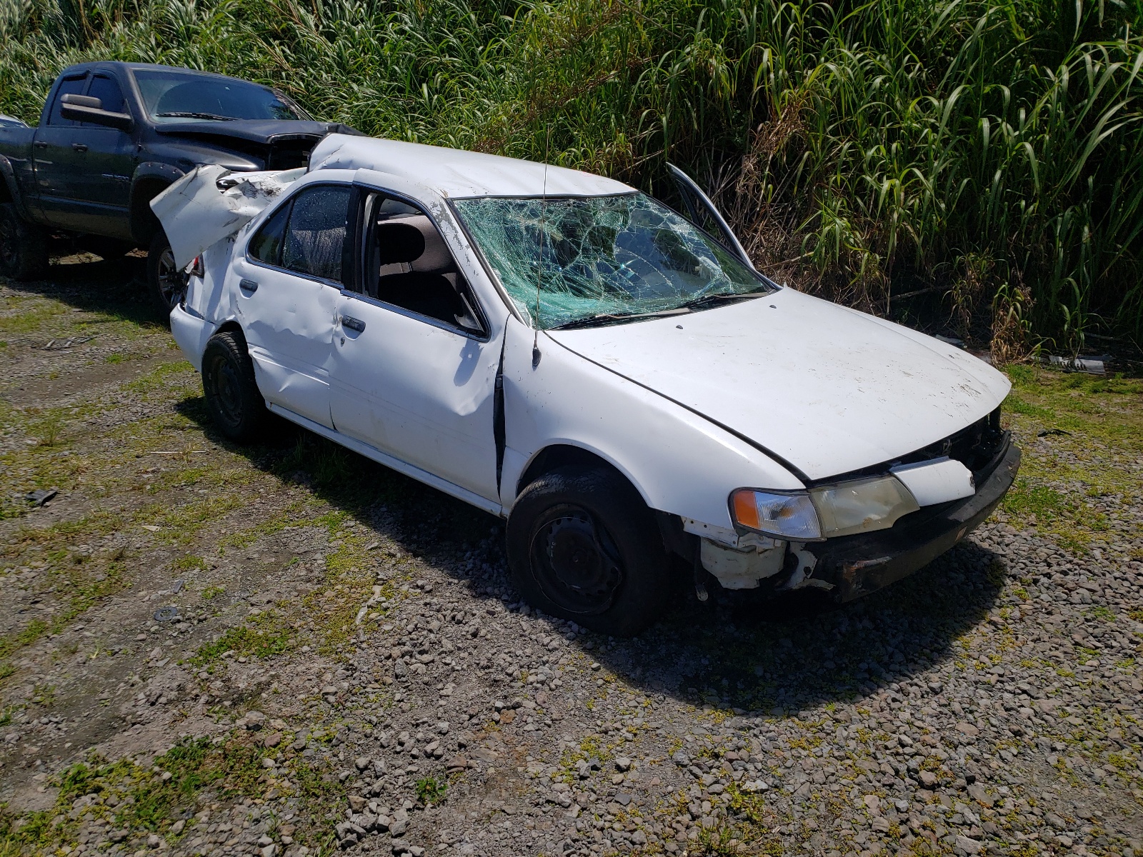 Photo 1 from auction – 1999 NISSAN SENTRA BAS with VIN 1N4AB41D9XC728700