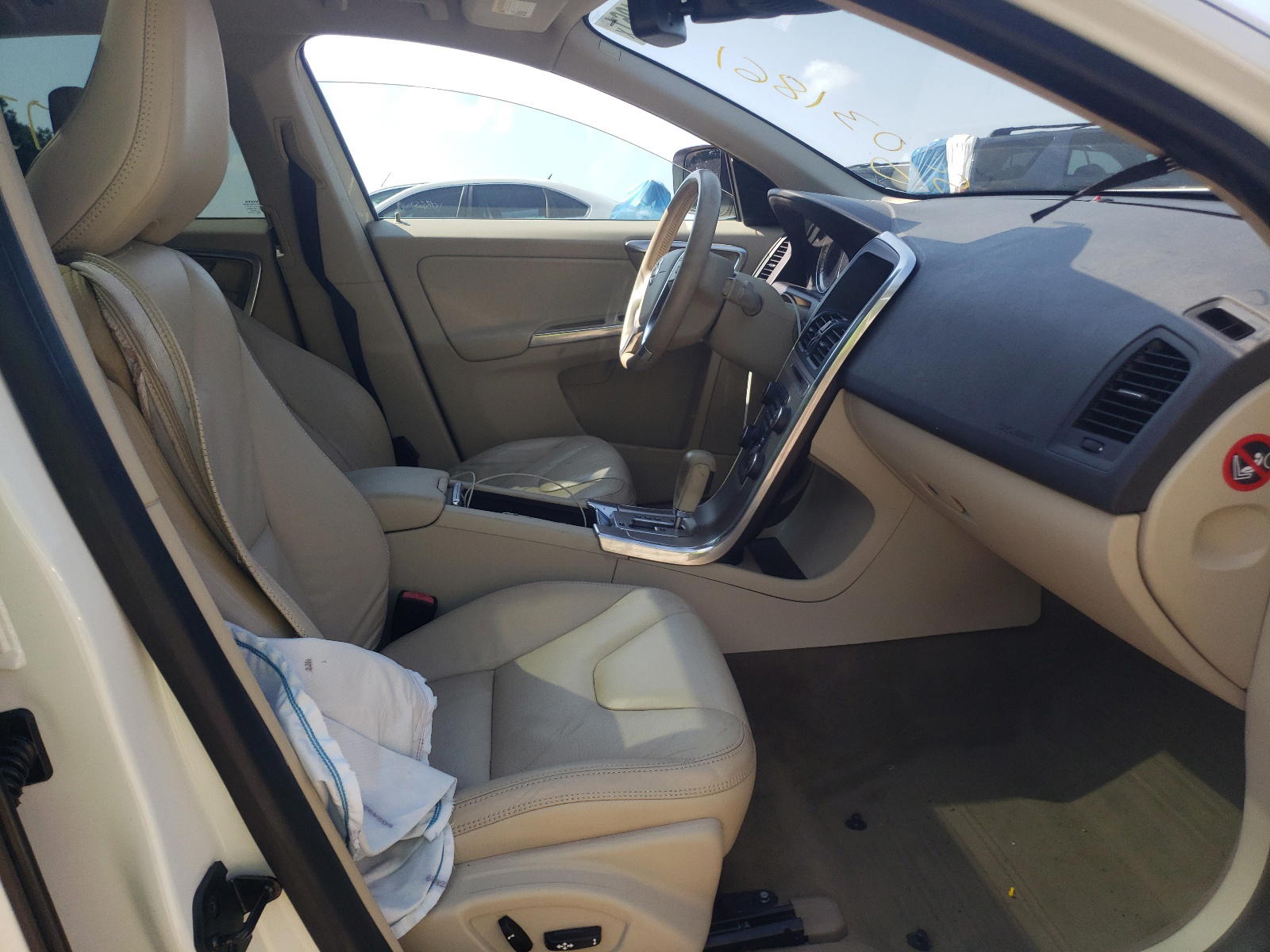 Photo 5 from auction – 2012 VOLVO XC60 3.2 with VIN YV4952DL7C2303954