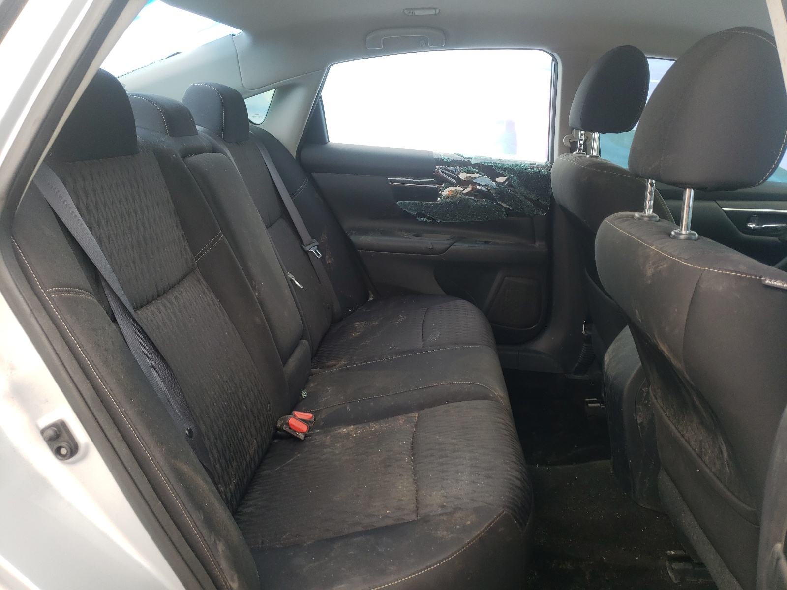 Photo 6 from auction – 2017 NISSAN ALTIMA 2.5 with VIN 1N4AL3AP4HC217883